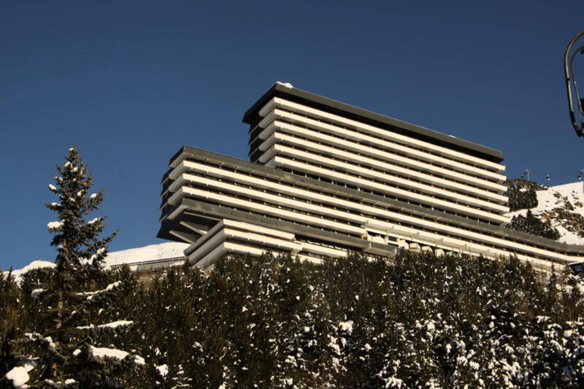 Apartment in Les Menuires with Ski Access