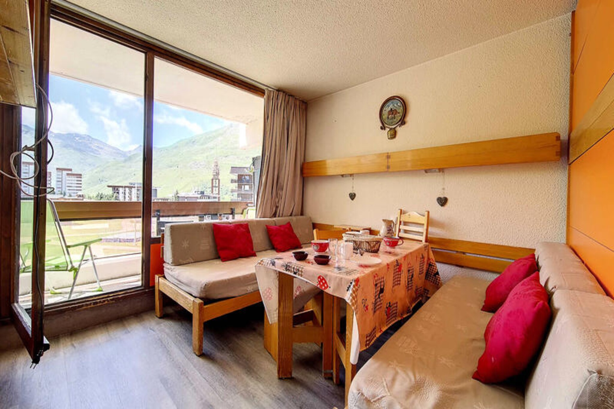 Bright studio · At the foot of the slopes · Balcony