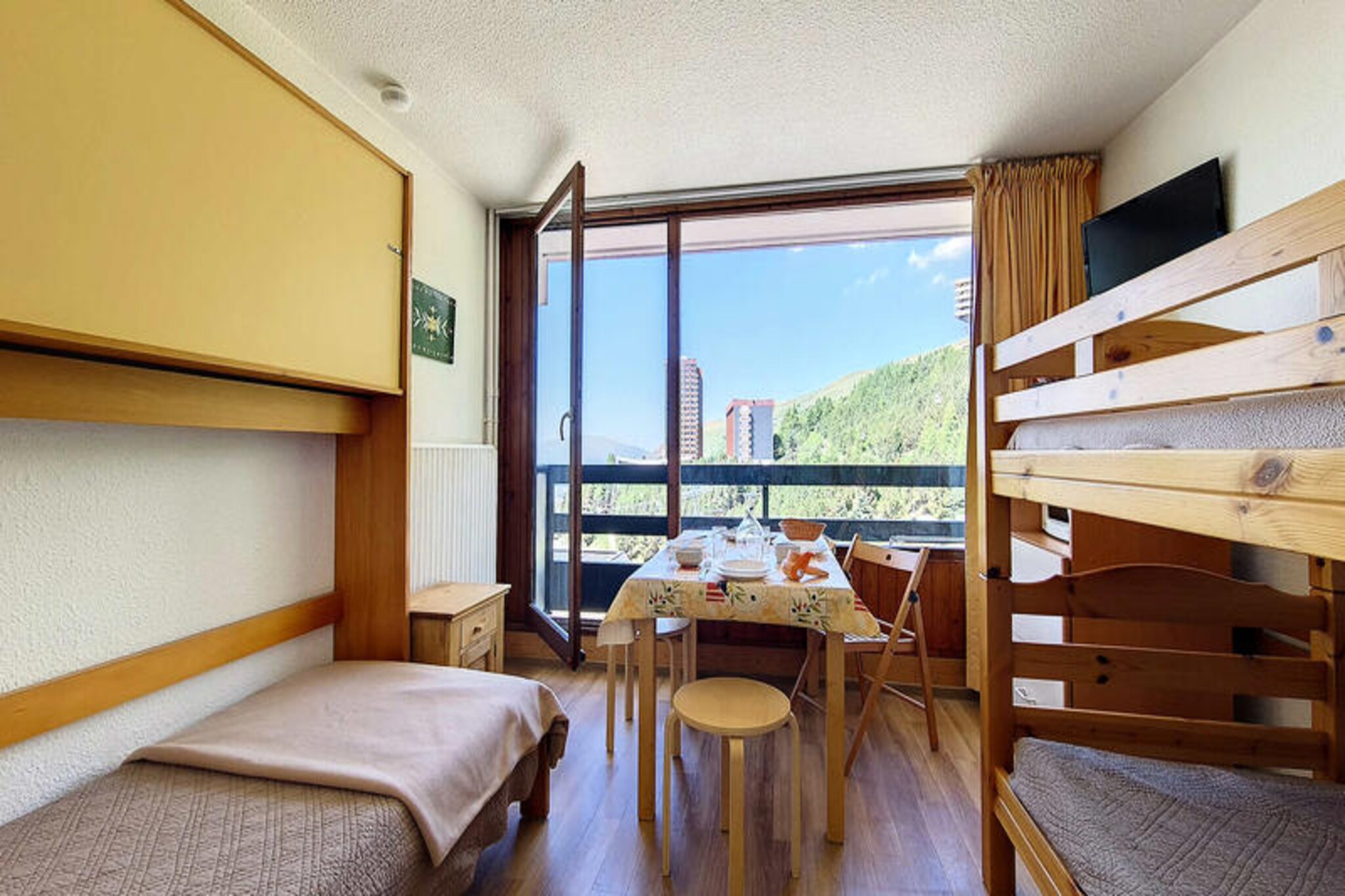 Apartment in La Croisette near Slopes