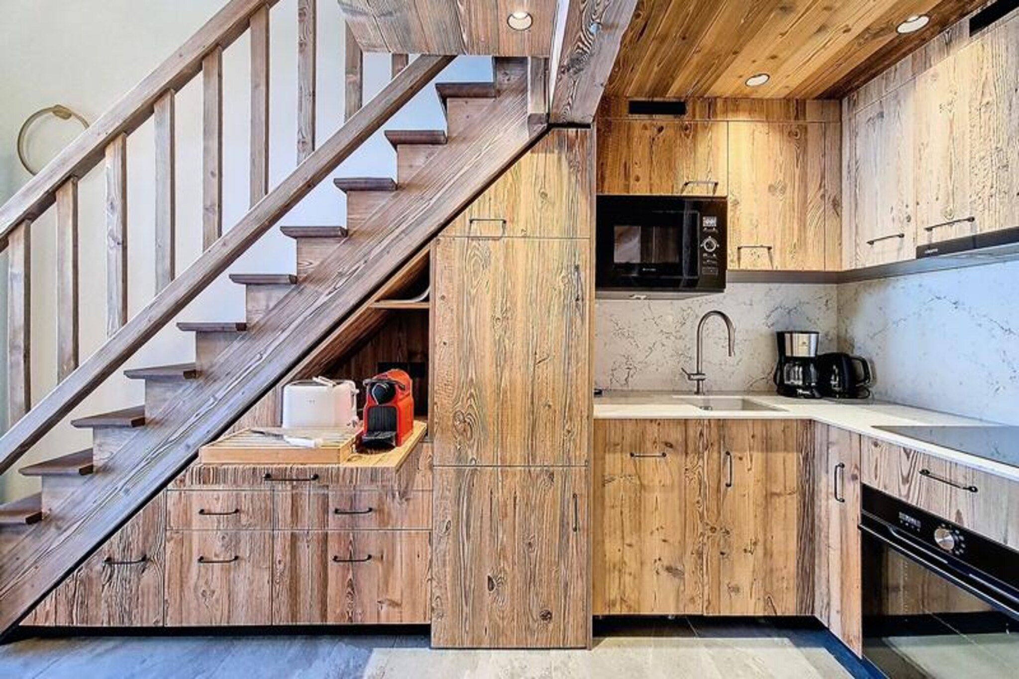 Bright duplex apartment · Ski-in/ski-out · Balcony