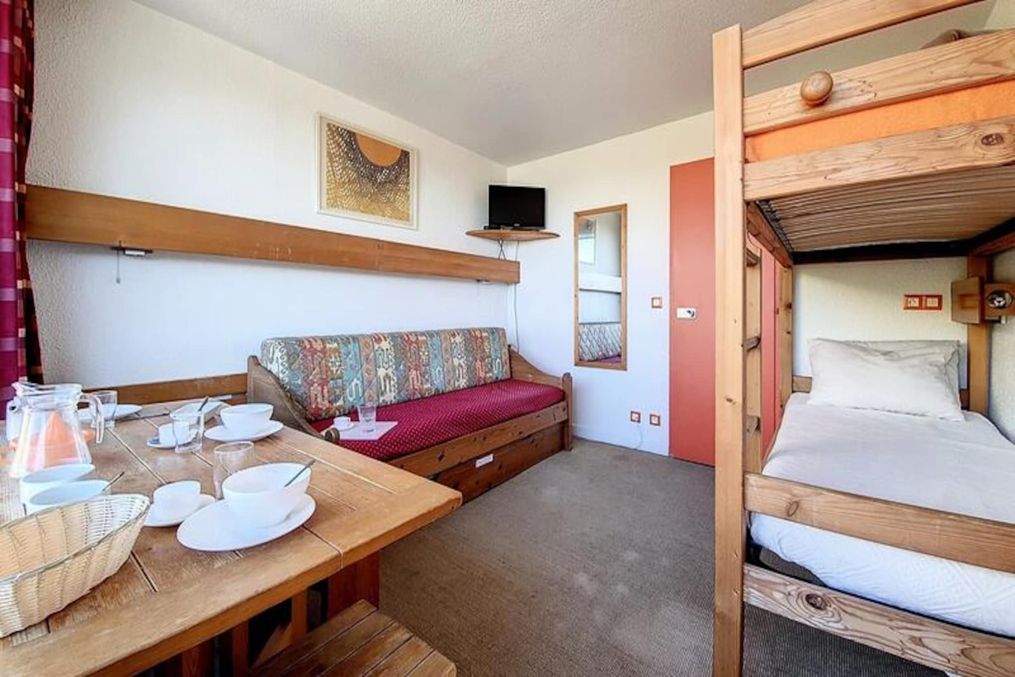 Pleasant studio · At the foot of the slopes · Balcony