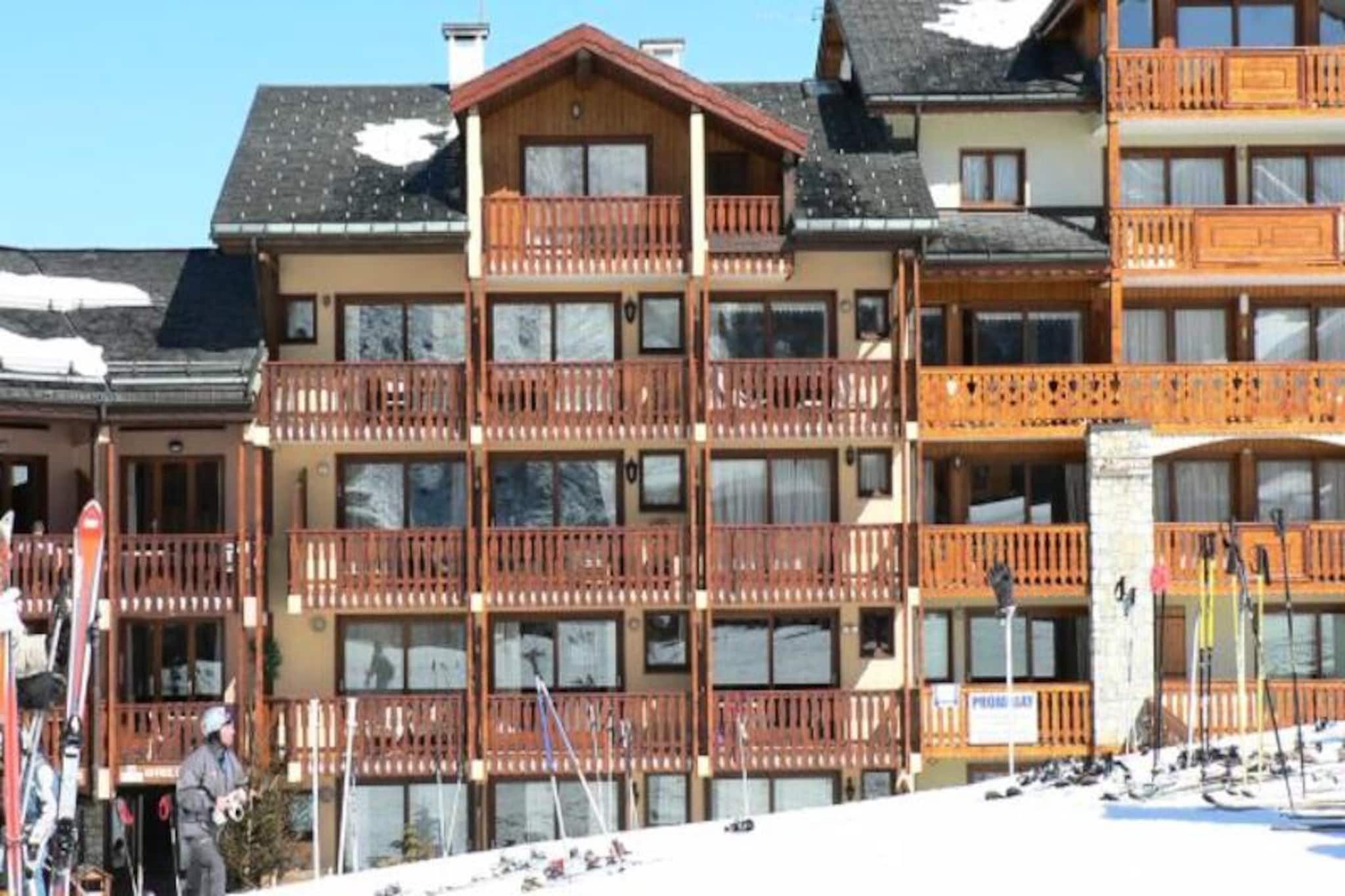 Apartment in Grangeraies near Ski Slopes