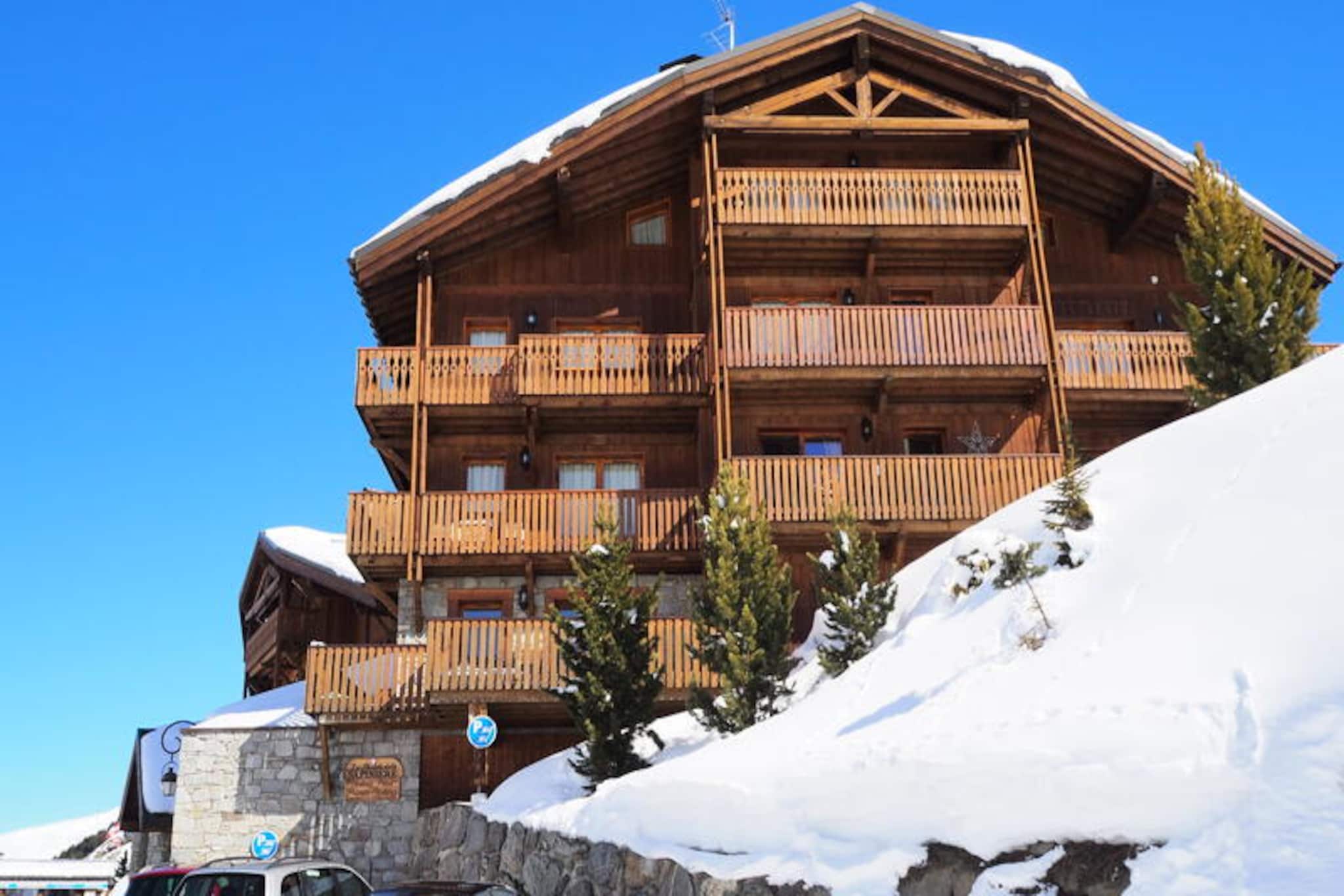 Apartment in Sapinière near Ski Lifts