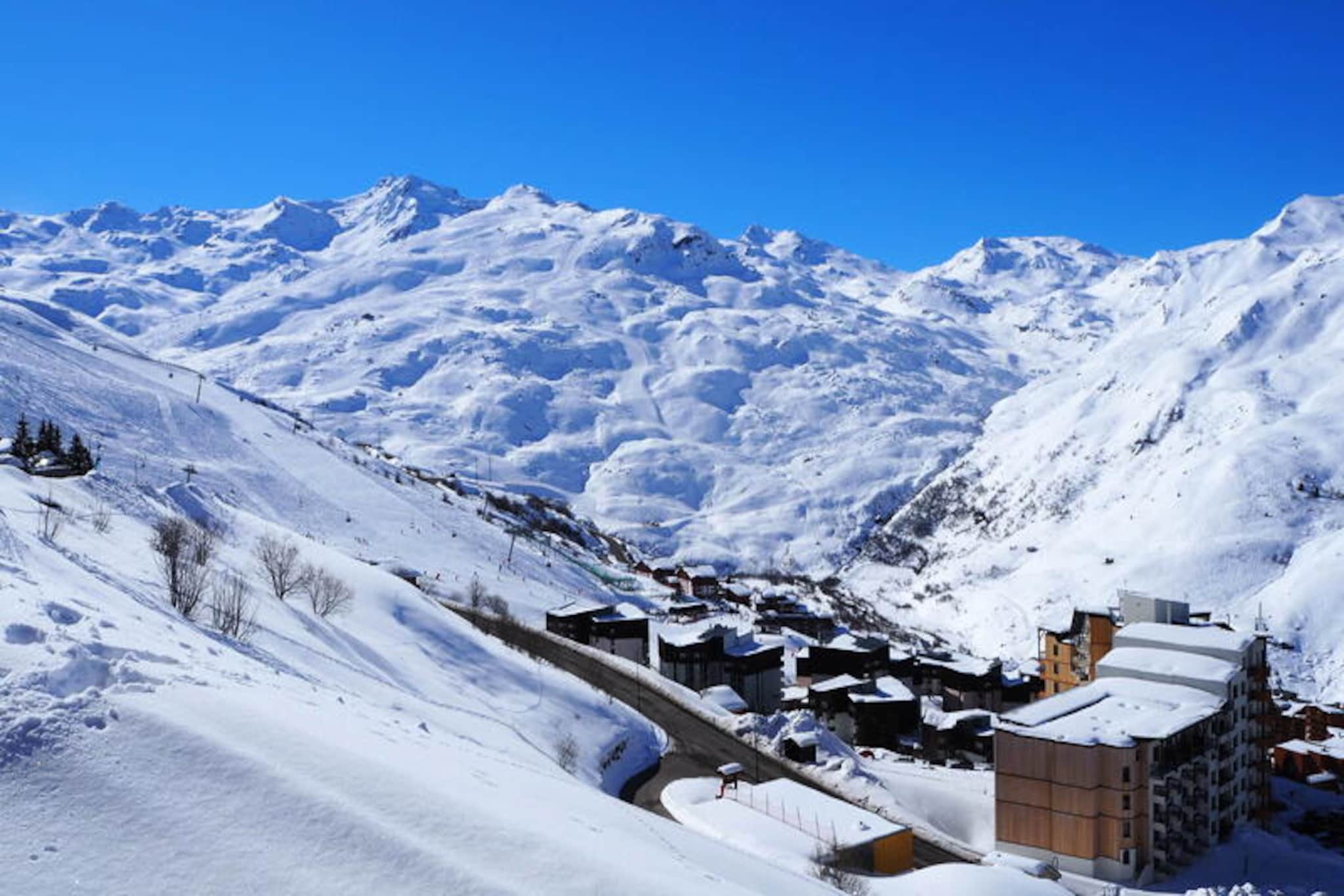 Pleasant and bright apartment · Close to the slopes · Balcony