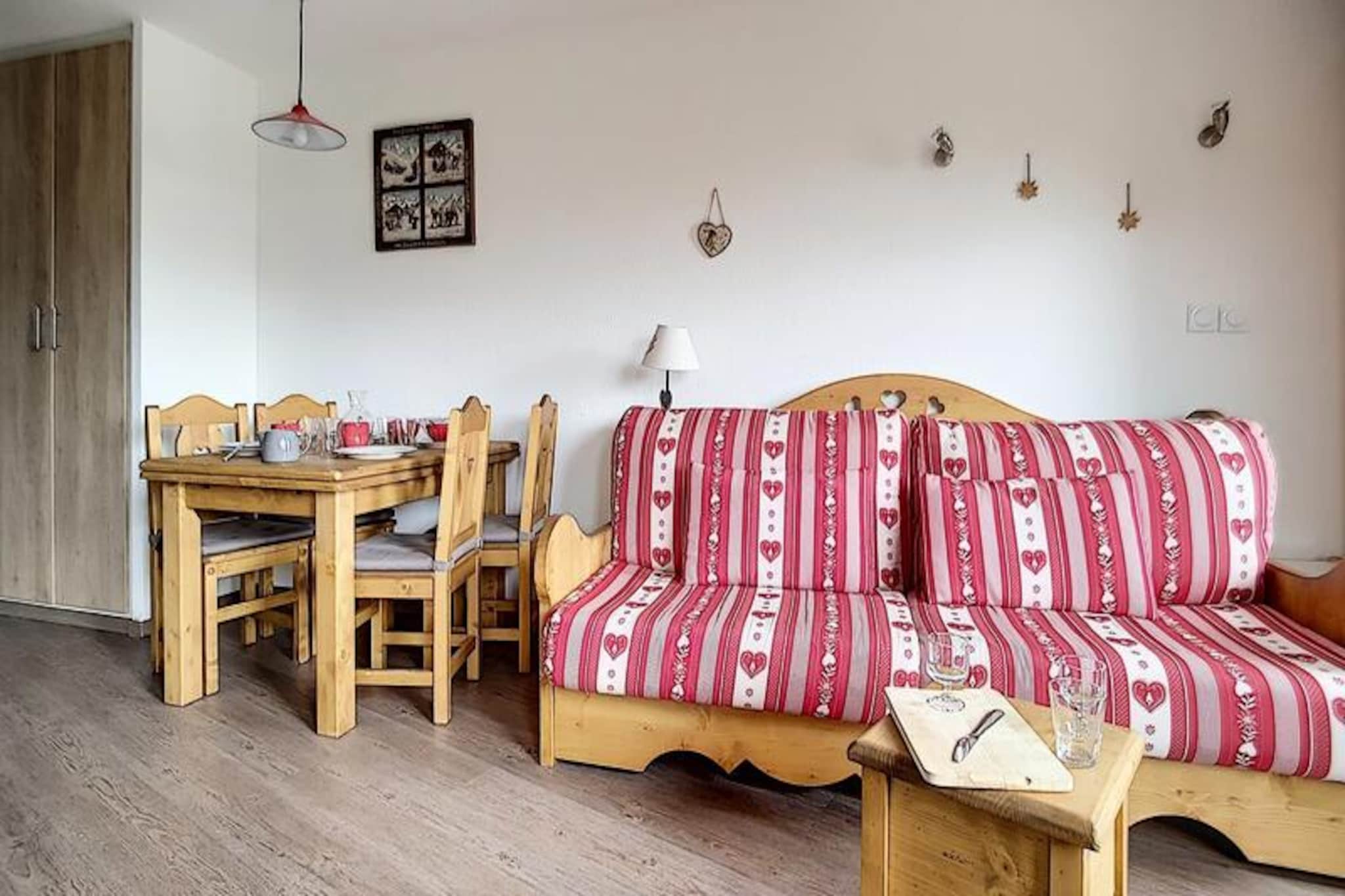Modern and bright apartment · Close to the slopes · Balcony