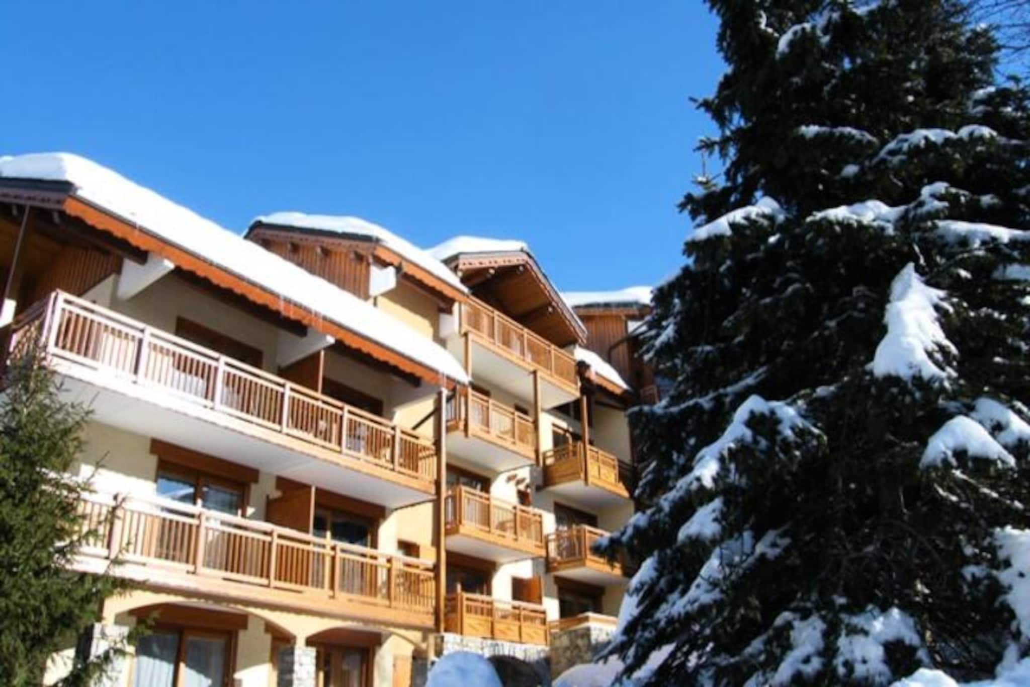 Apartment in Grangeraies near Ski Lift
