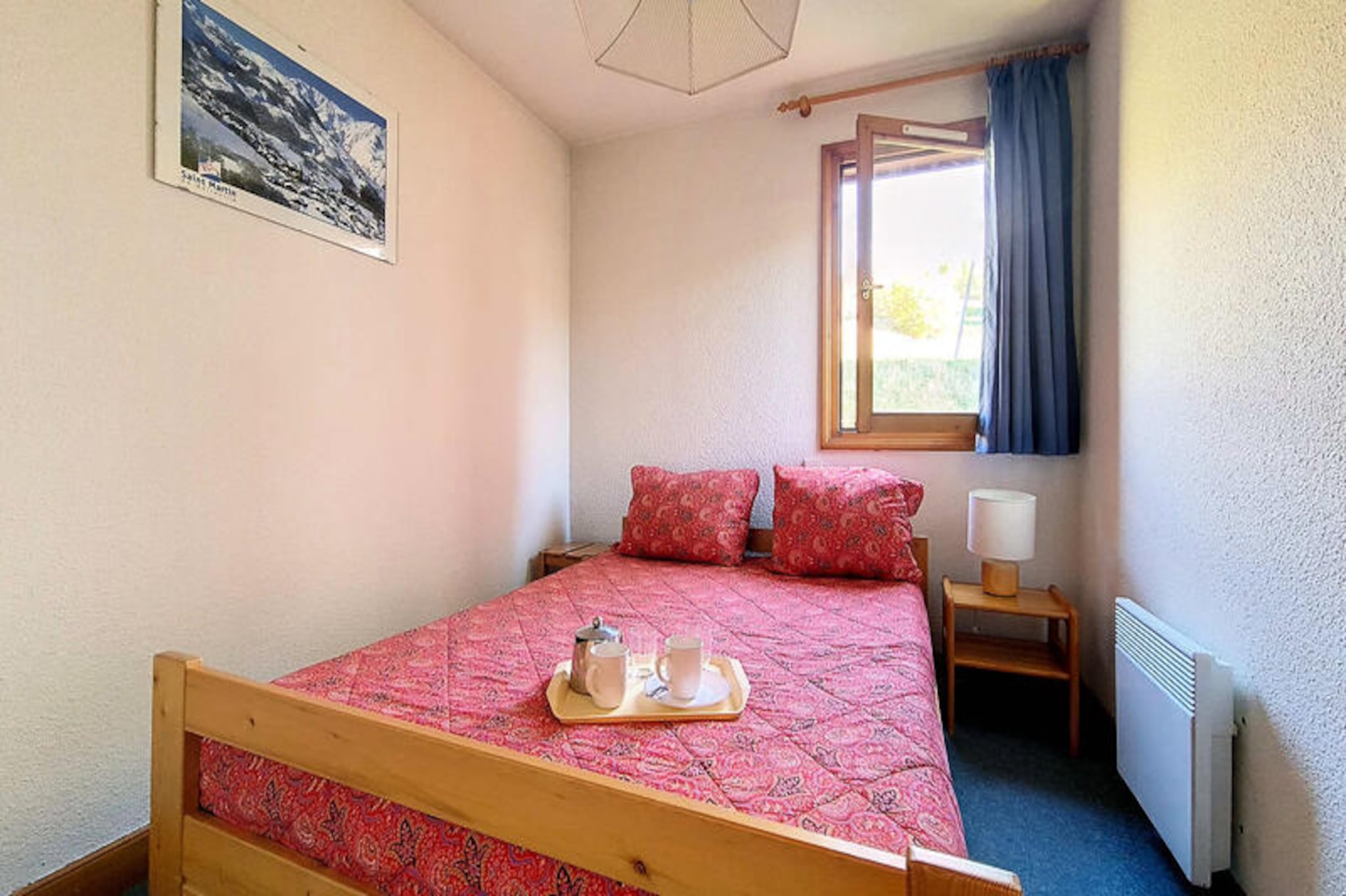 Bright & spacious apartment · Close to the slopes · Balcony