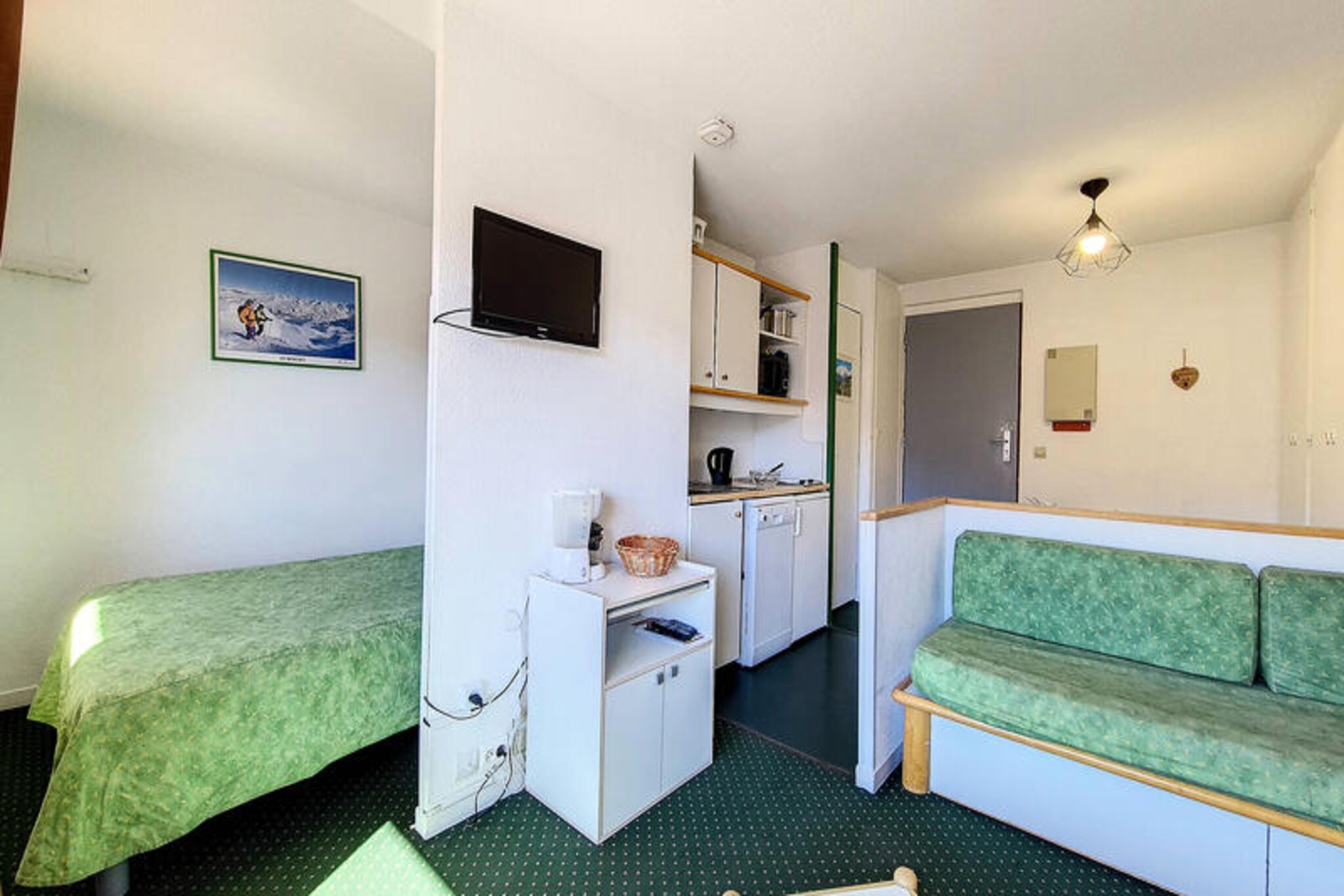 Apartment in Reberty with Slope Access
