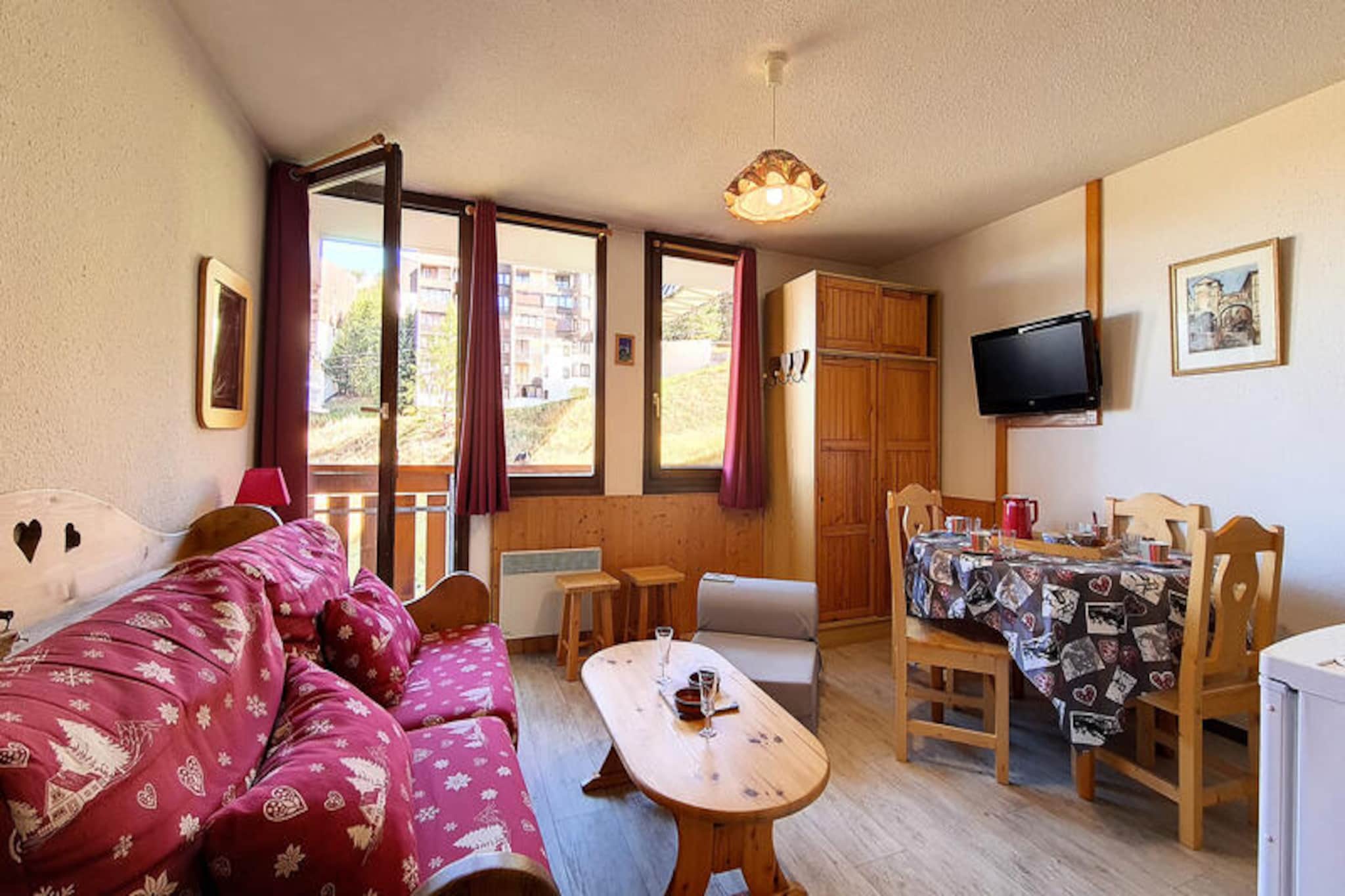 Classic studio · At the foot of the slopes · Balcony with slope views