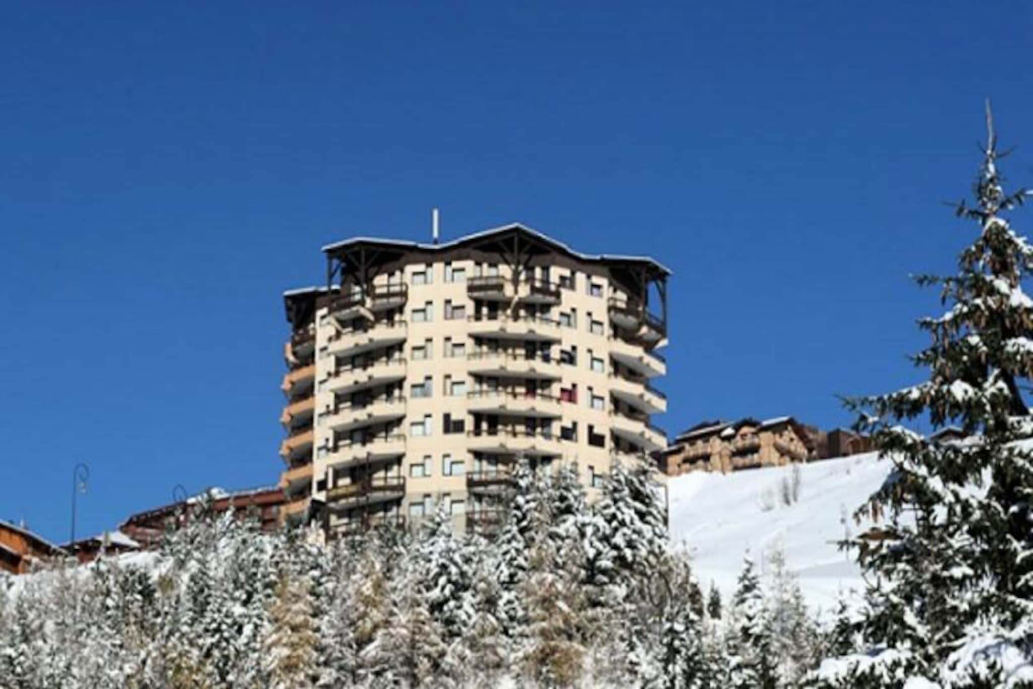 Renovated studio · Close to the slopes · Balcony