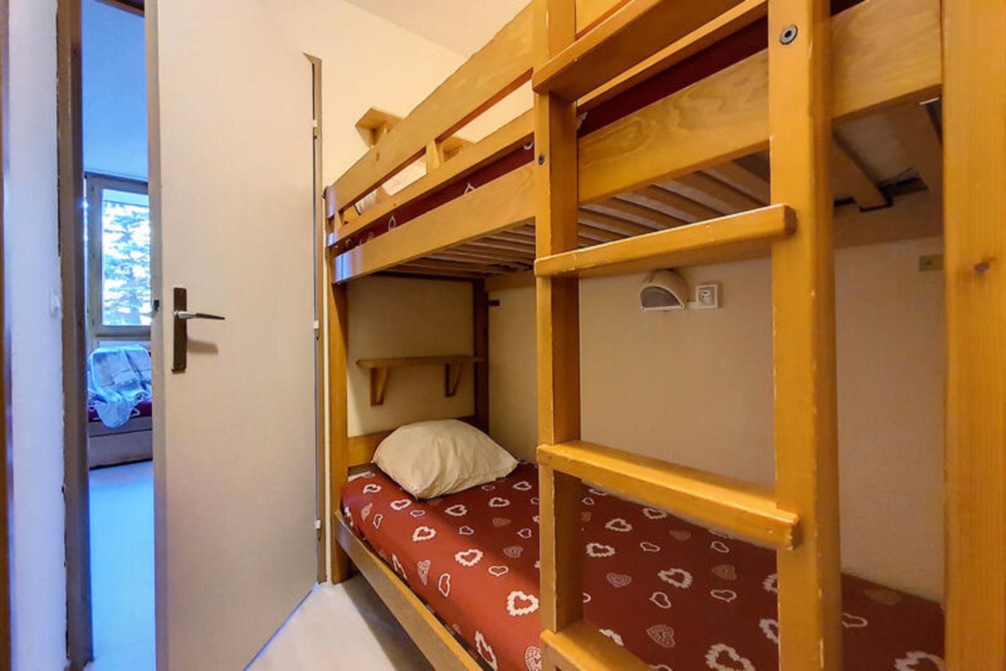 Apartment in Les Menuires with Ski Access