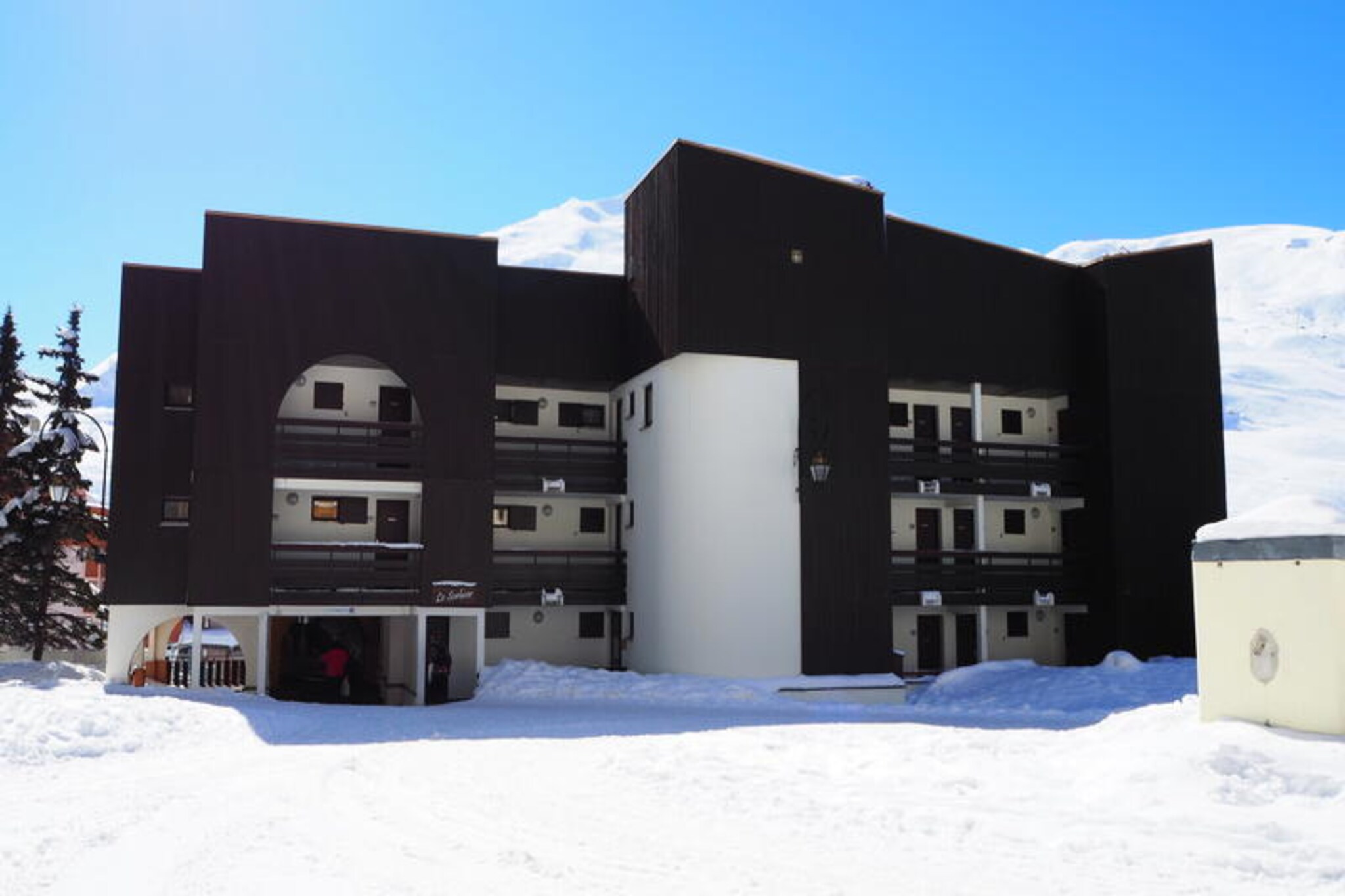 Apartment in Les Bruyères with Ski Access