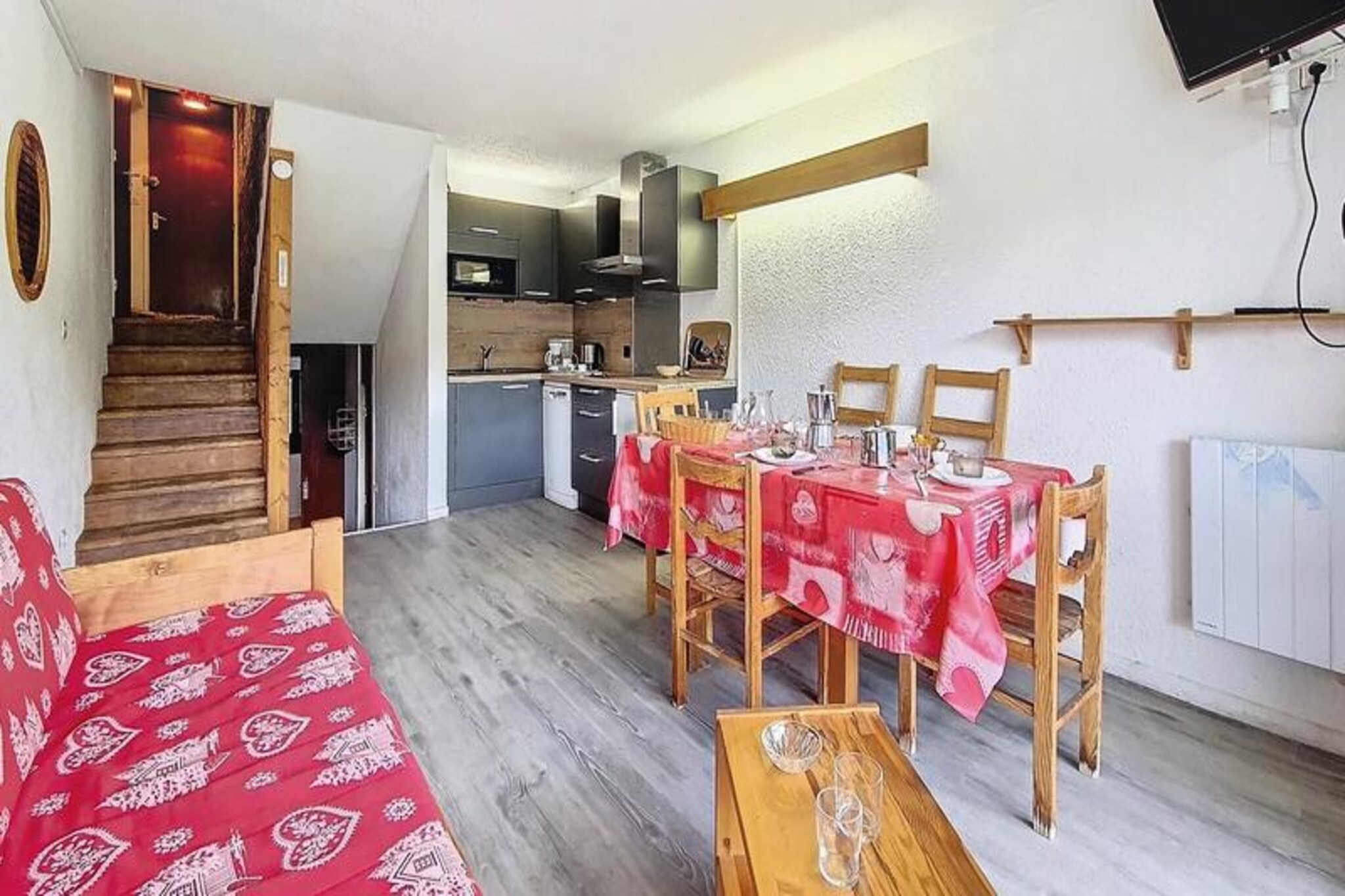 Bright duplex apartment · At the foot of the slopes · Balcony