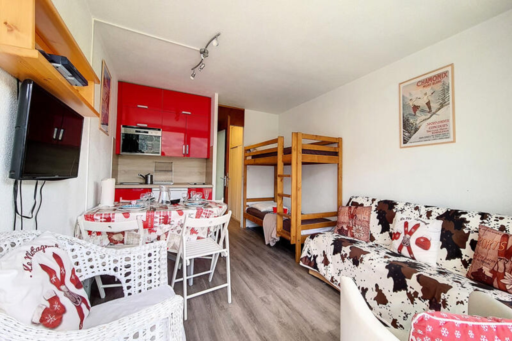 Apartment in Les Menuires by Ski Lifts