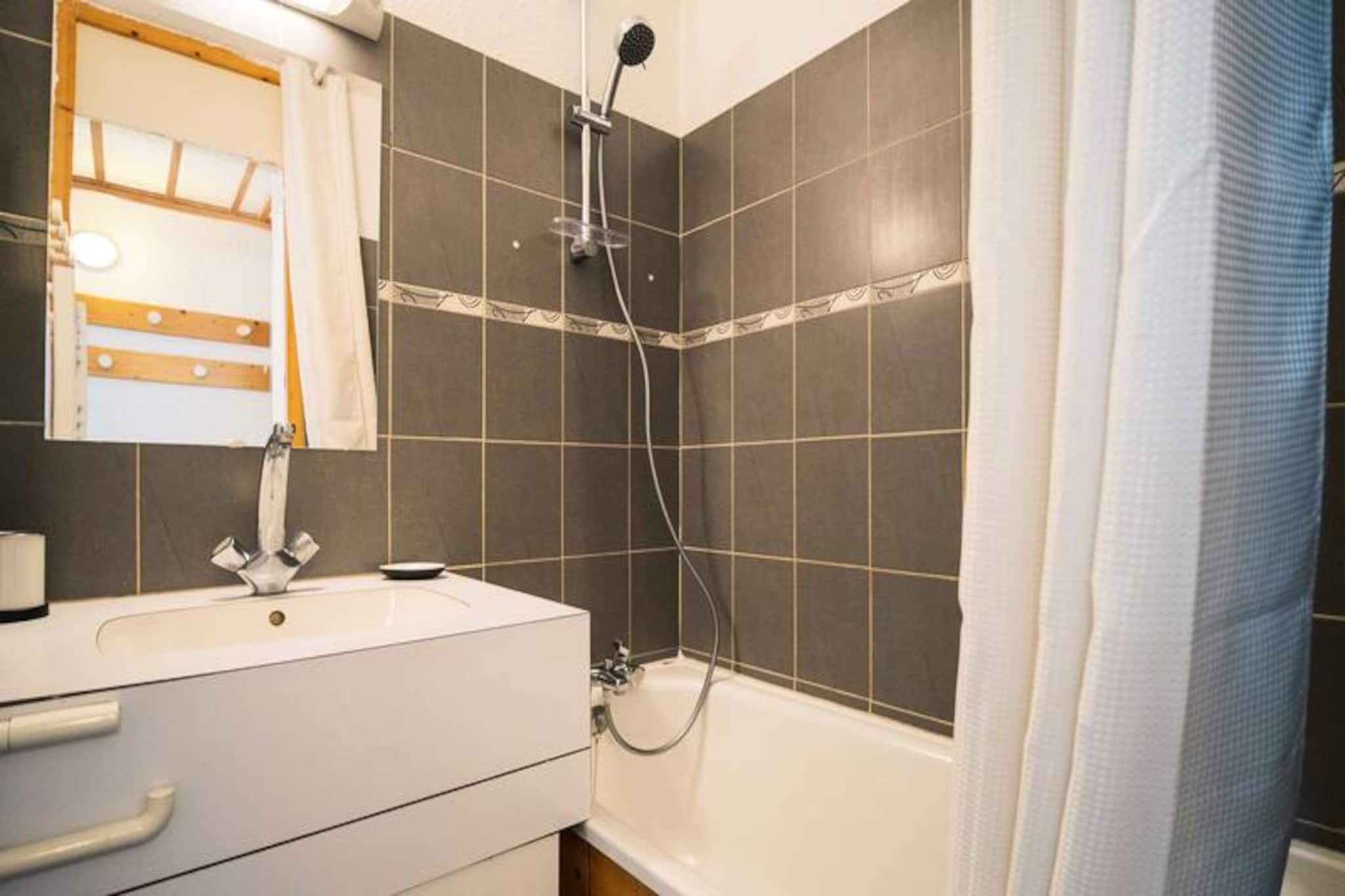 Pichu 503 - Val Thorens Apartment - Sleeps 5 - 2 Bronze Snowflakes