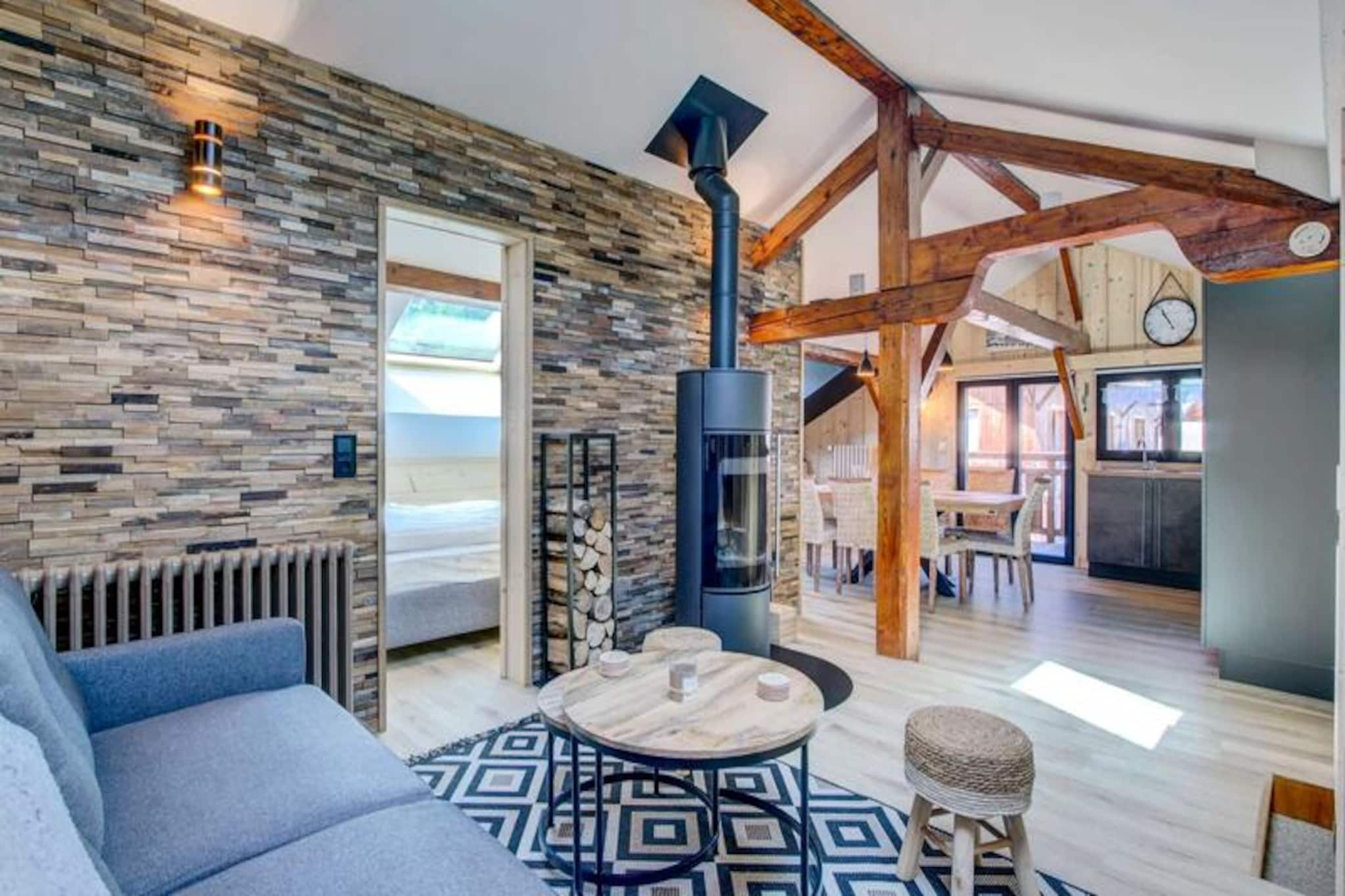 Apartment in Morzine with Mountain Views