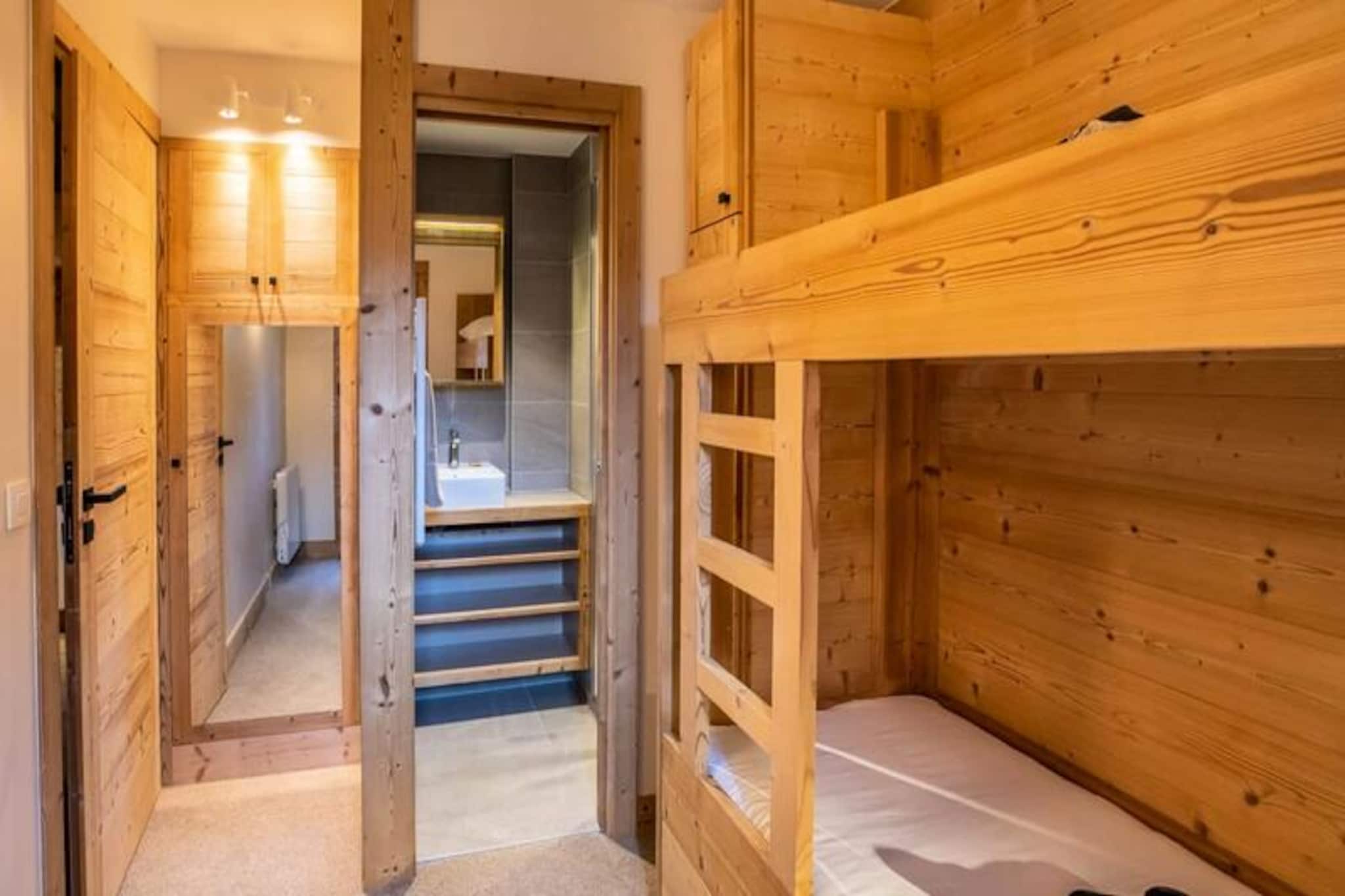 Cybèle 2-Nicht zugeordnet