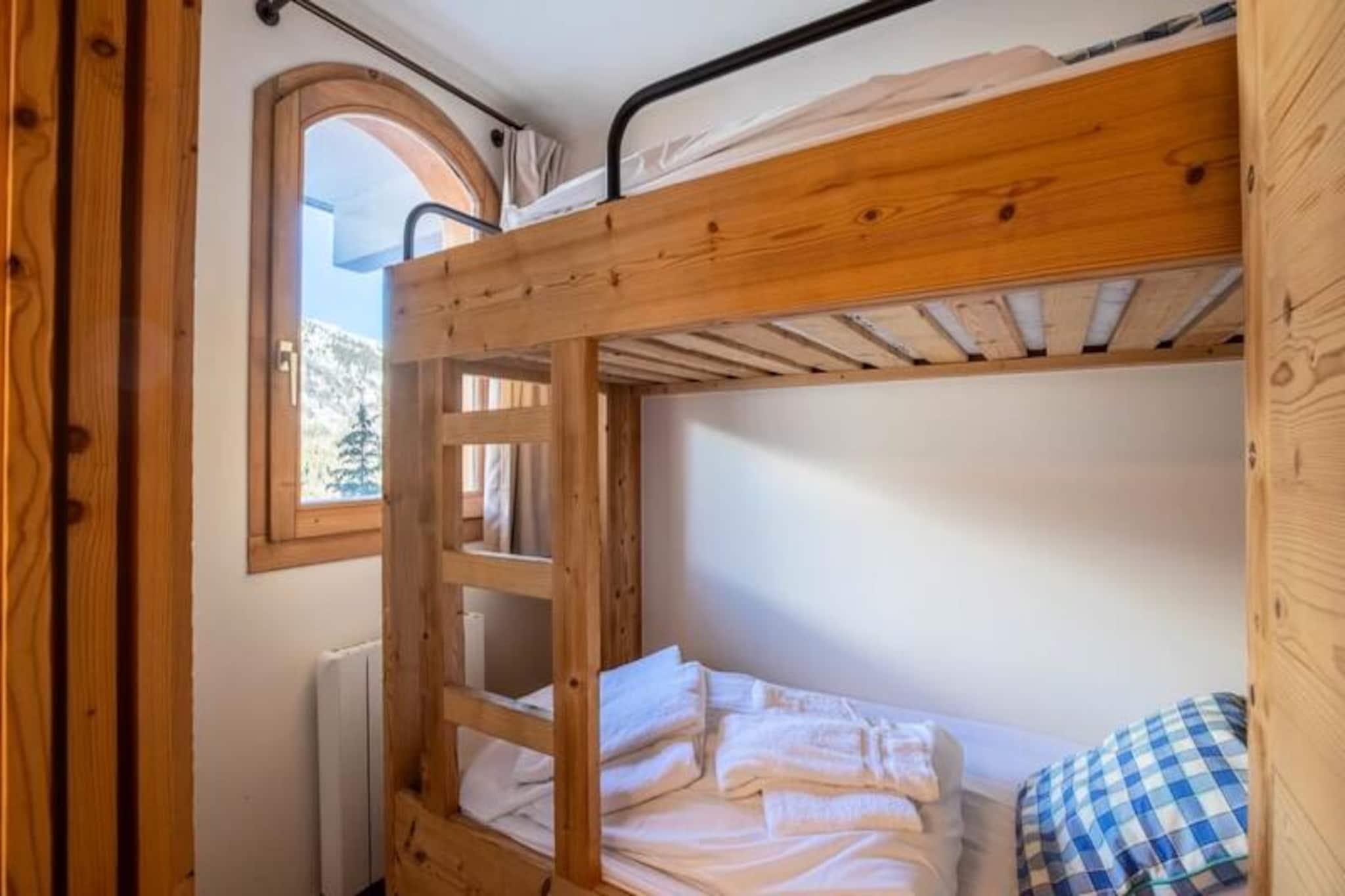 Cybèle 2-Nicht zugeordnet