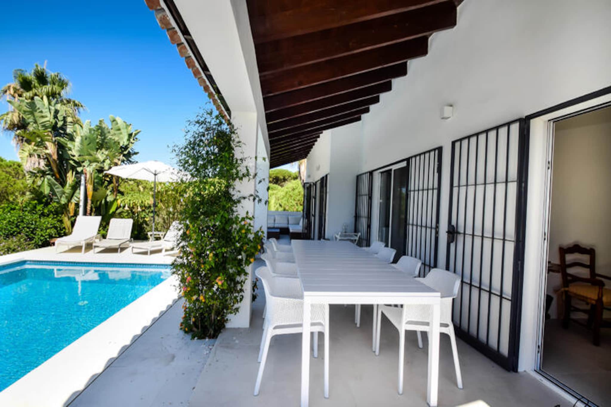 Villa in Marbella with Private Pool Oasis