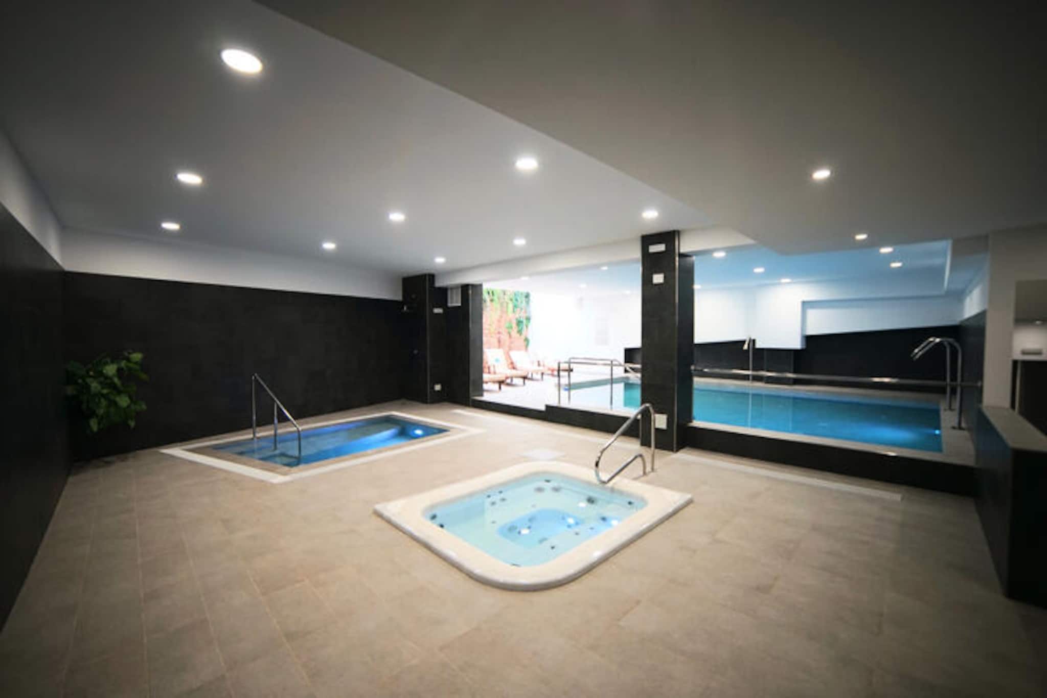 Apartment in Nerja with Spa & Pool Access