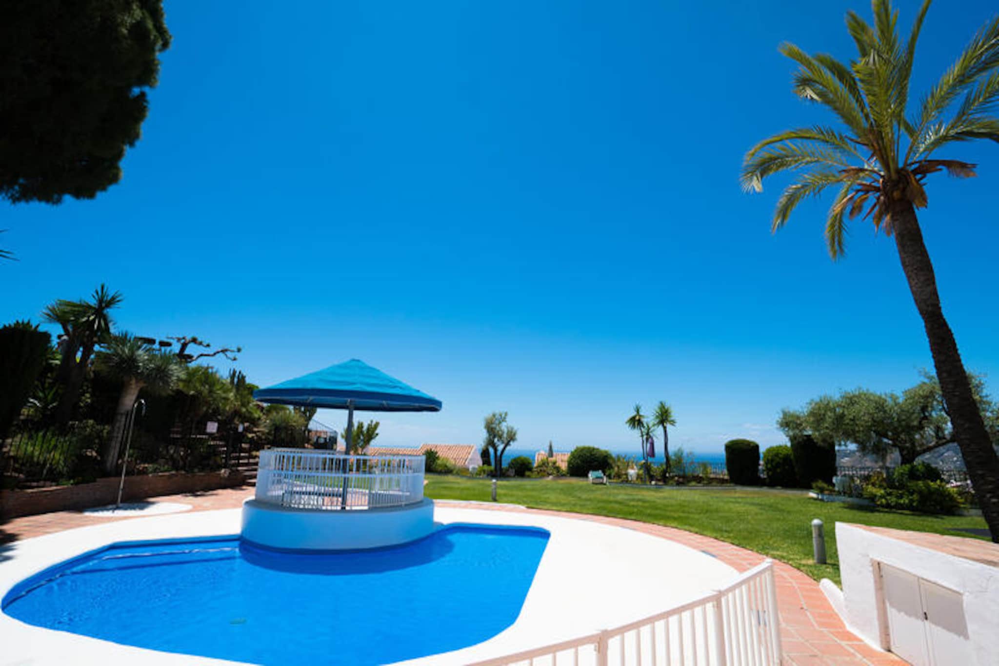 Apartment in Nerja with Spa & Pool Access