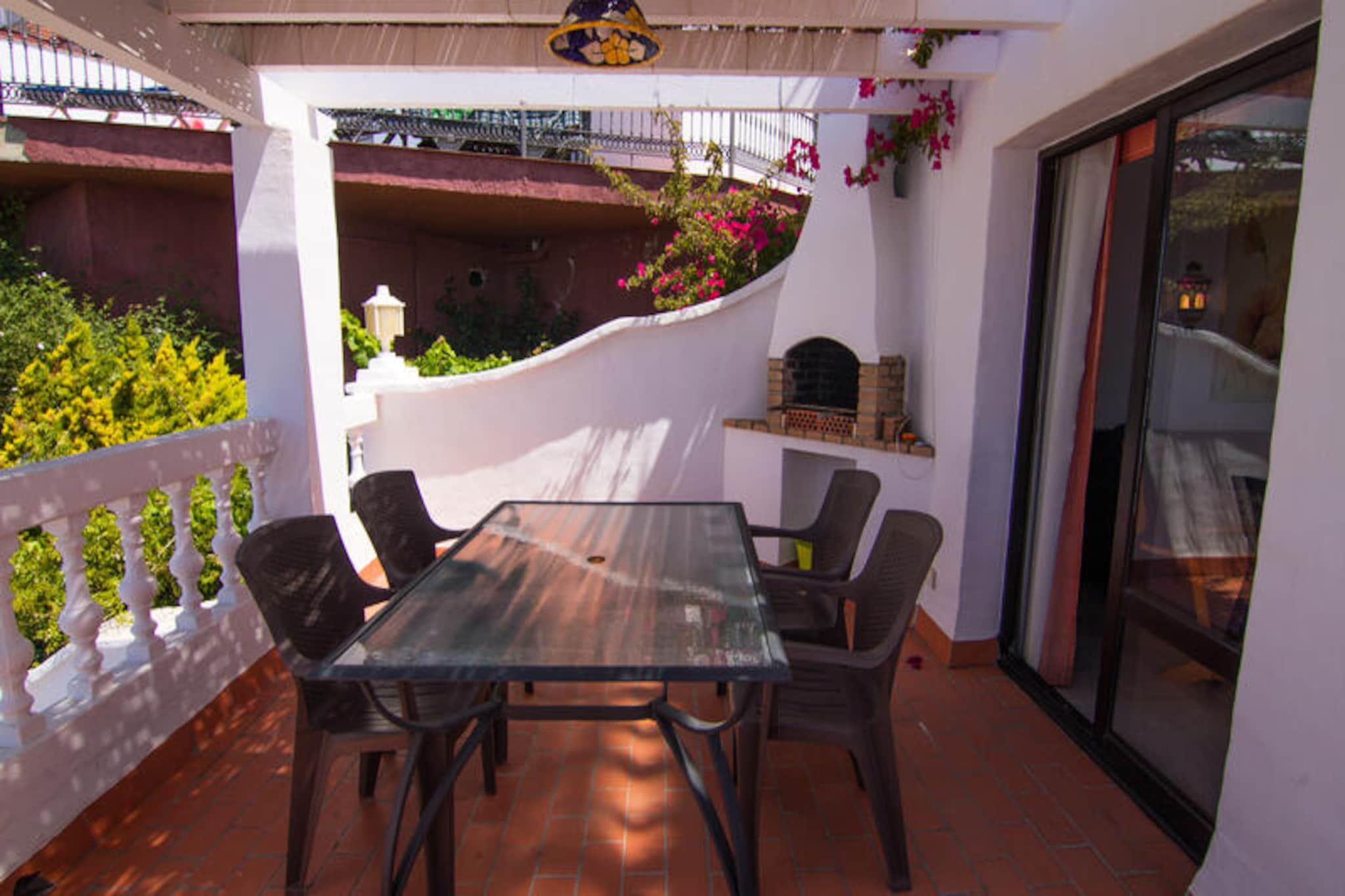 Apartment in Ladera del Mar with Sea View