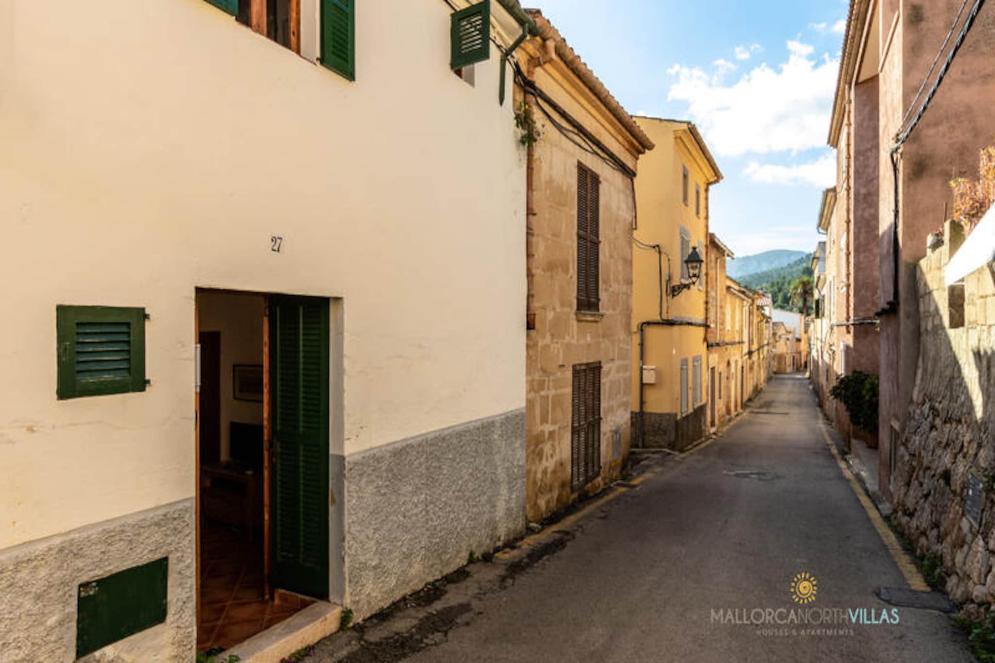 House in Pollensa with Barbecue Terrace