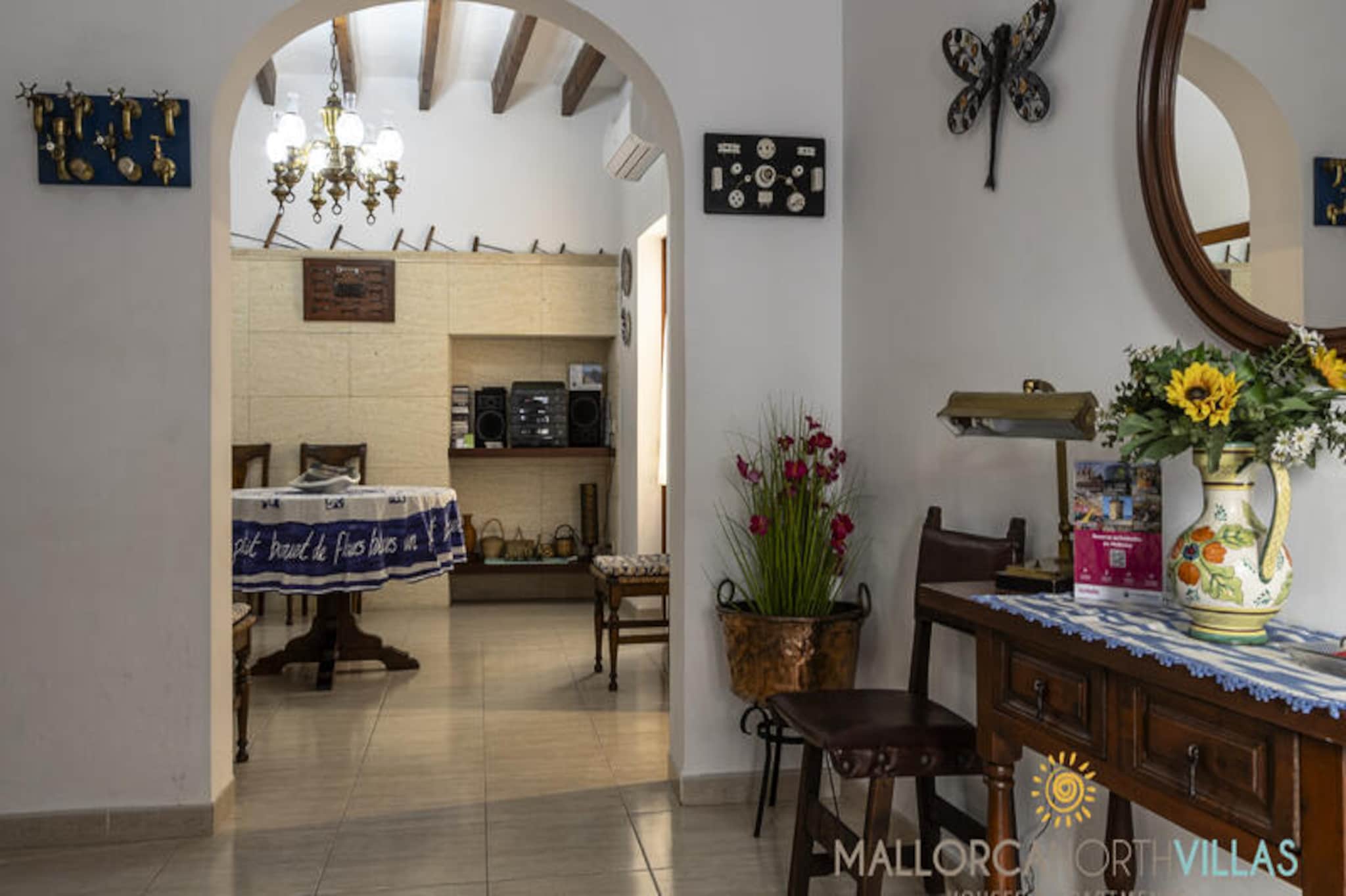 House in Pollenà with Terrace & Barbecue