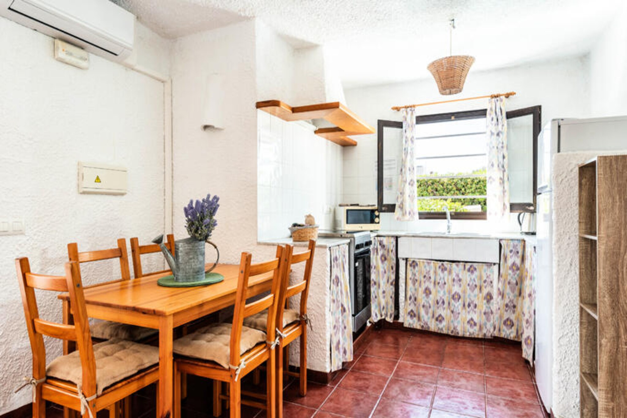 Apartment in Cala Blanca near Arena Beach