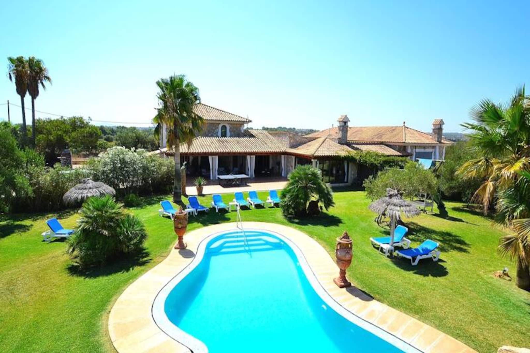 Villa in Can Picafort with Pool & BBQ
