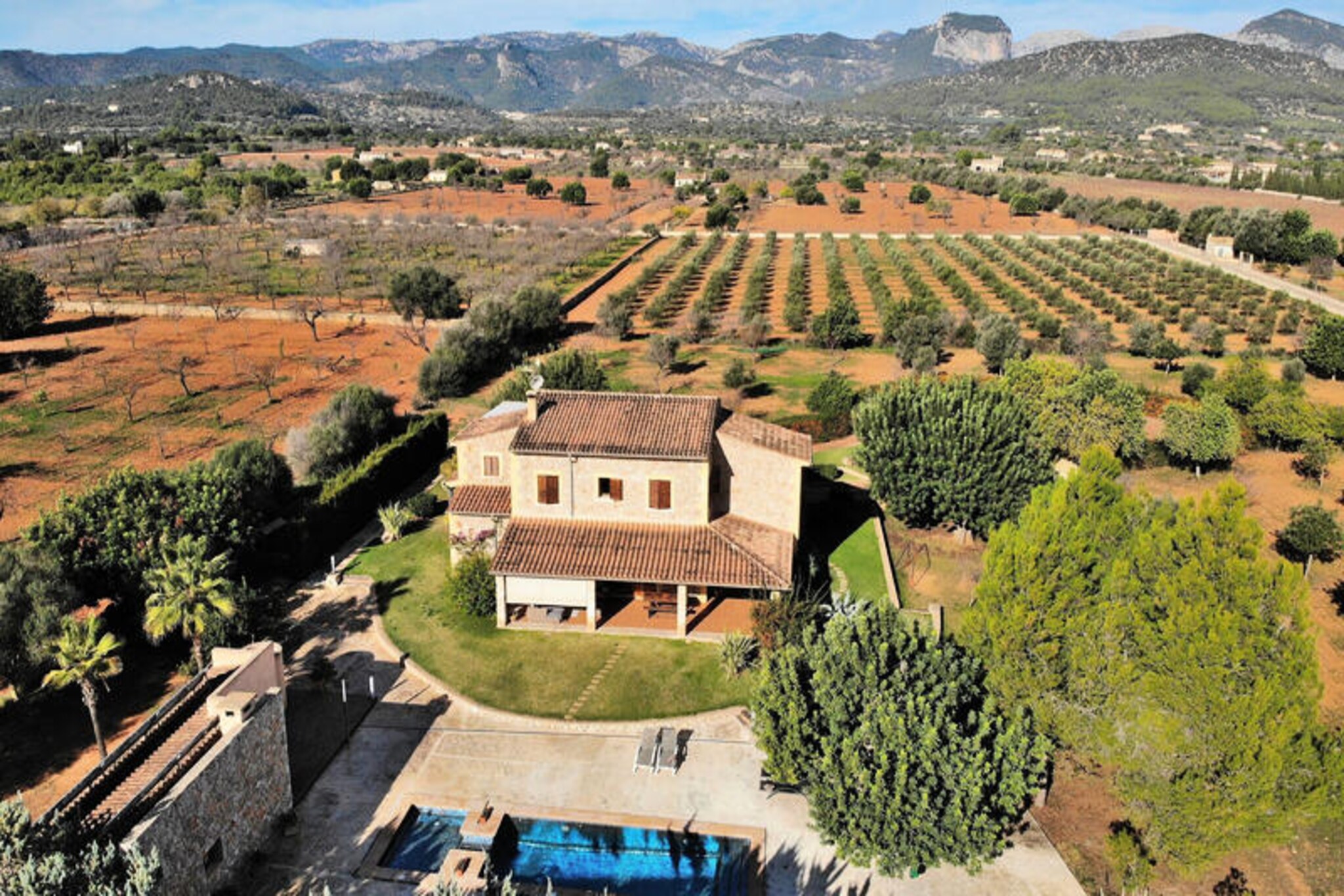 Villa in Binissalem with Pool and Vineyards