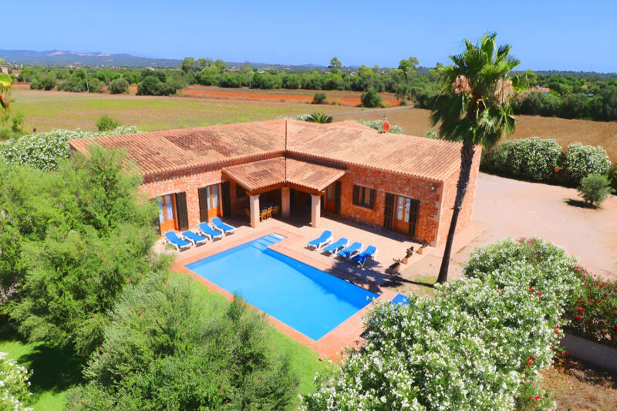 House in Campos with Pool and Garden Views