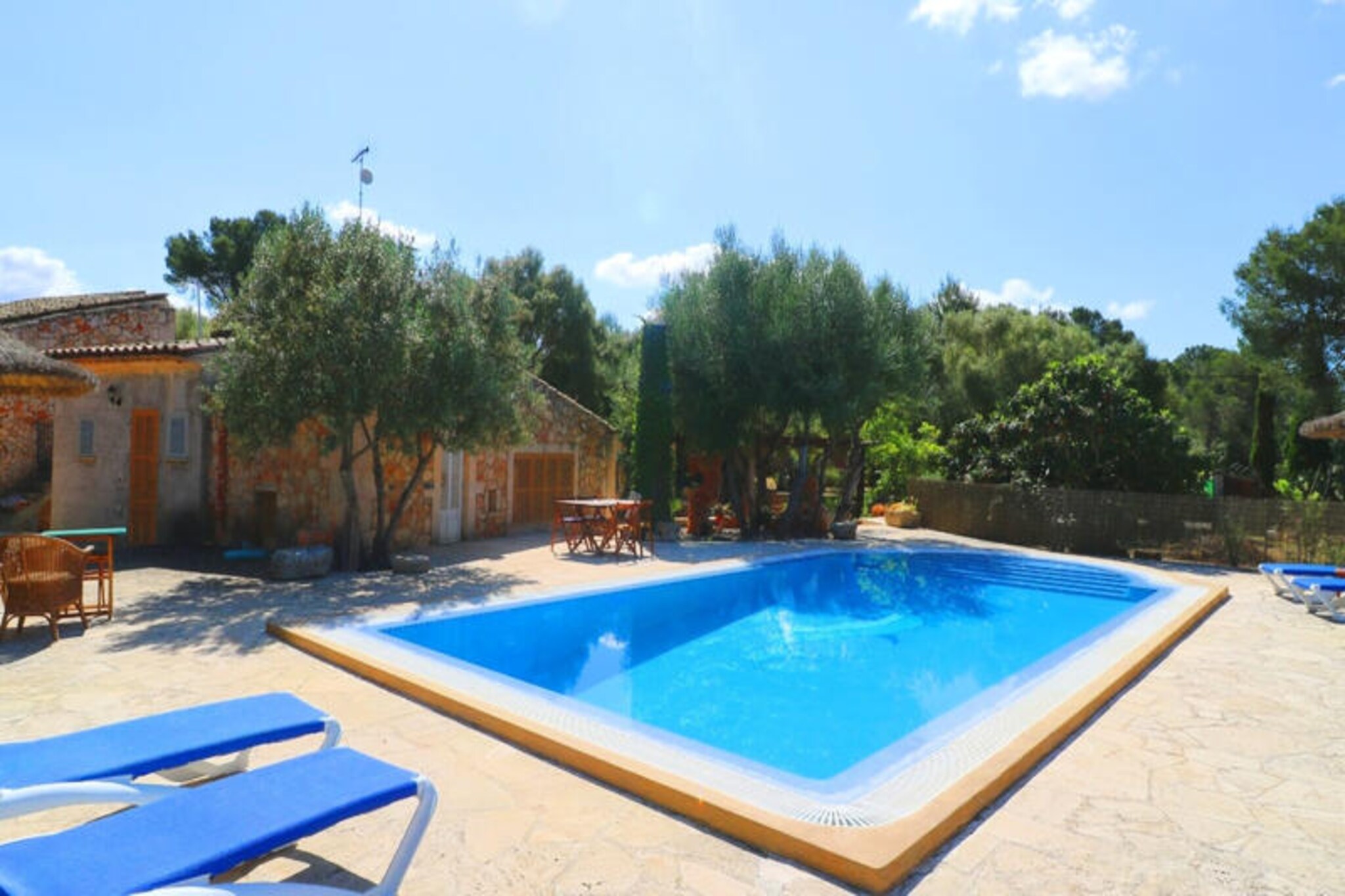 House in Campos with Pool and Garden
