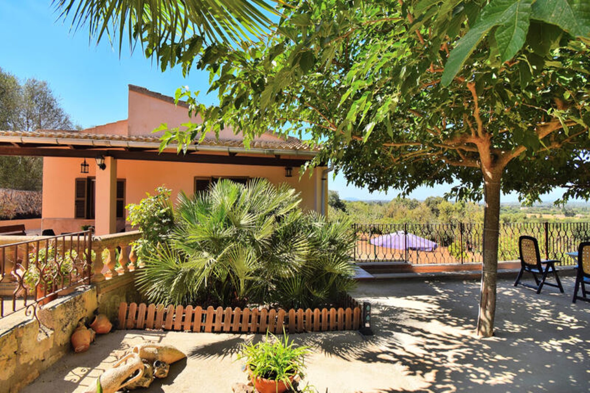 In the heart of Mallorca’s serene countryside, this delightful single-story home offers a tranquil retreat just moments from the charming village of Muro. With its picturesque views and warm Mediterranean ambiance, this property invites you to unwind and embrace the beauty of the island. Imagine evenings spent on the spacious terrace, watching the sun set over the rolling fields, or mornings enjoying a leisurely breakfast in the fully equipped kitchen with its cozy breakfast bar. This is a place where relaxation meets authenticity. \n\nThe house comfortably accommodates up to three guests, featuring two inviting bedrooms—one with a double bed and the other with two singles. The living/dining area is bright and airy, complete with air conditioning for your comfort, while the bathroom includes a bathtub for a soothing soak after a day of exploring. Outside, the property truly shines with a spectacular terrace, a barbecue area perfect for al fresco dining, and a cold-water jacuzzi where you can cool off and enjoy the sunny Mallorcan weather. \n\nLocated just a short drive from some of Mallorca’s most stunning beaches, this home is ideal for those seeking peace and quiet without sacrificing convenience. Muro itself is a gem, boasting cobbled streets, traditional Mallorcan architecture, and a rich local culture. Whether you’re exploring the village’s vibrant markets or savoring its exquisite cuisine, you’ll find plenty to love. \n\nChoose this property for an unforgettable stay in Mallorca, where breathtaking landscapes, authentic charm, and modern comfort come together to create lasting memories.