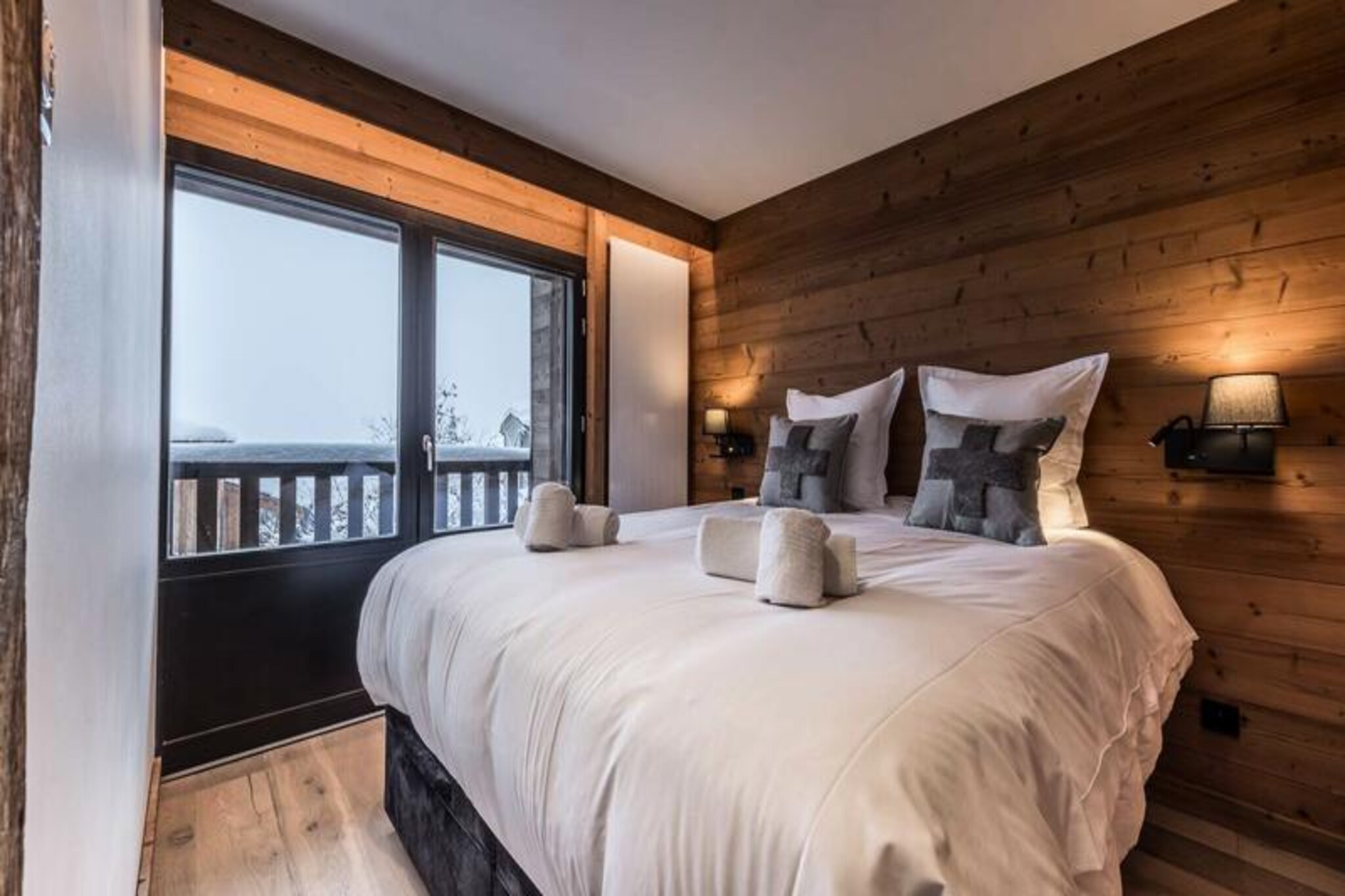 Apartment in Courchevel with Ski-in Access