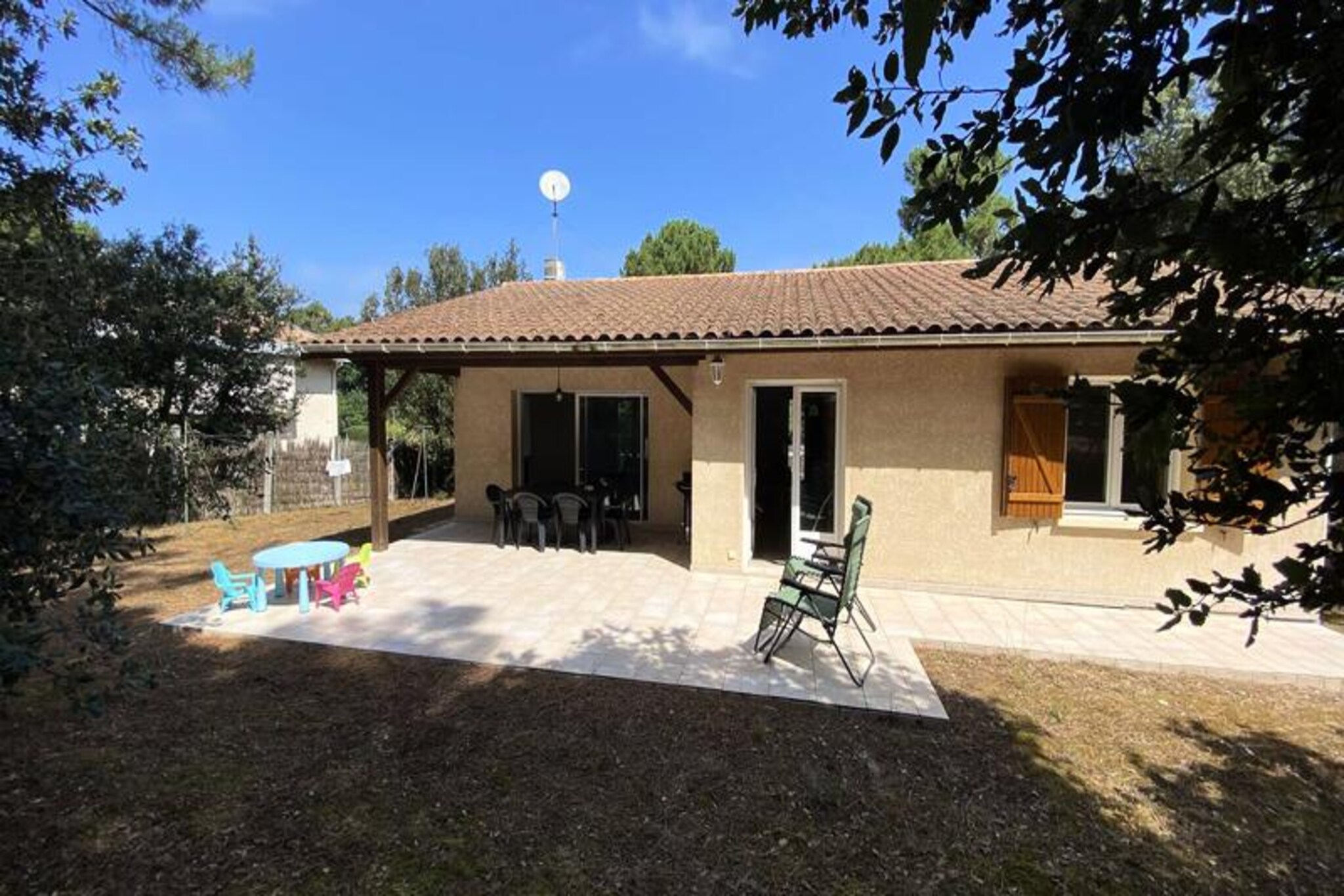 House in Soulac-sur-Mer with Garden BBQ