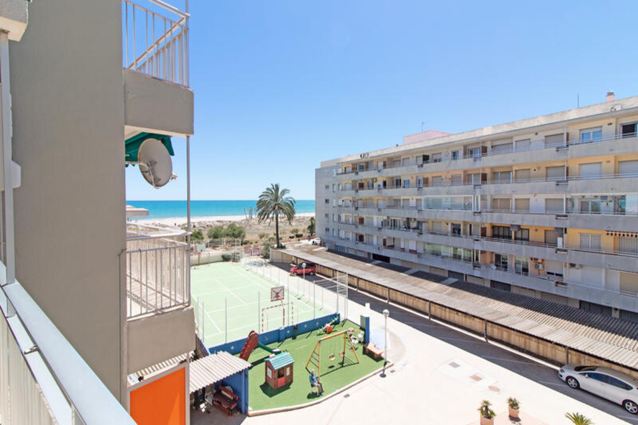 Apartment in Canet by the Beachfront