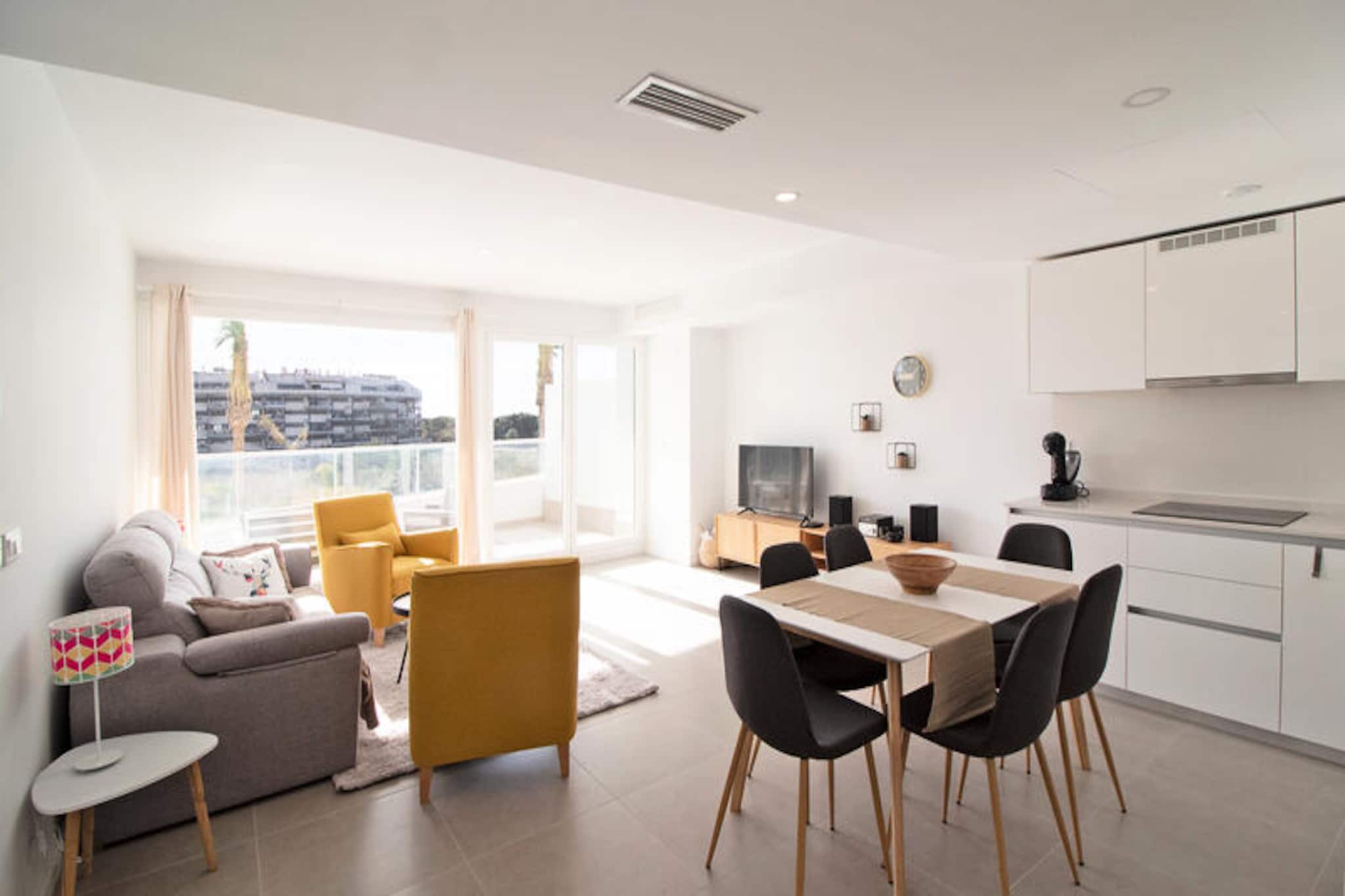 Apartment in Canet with Pool & Beach