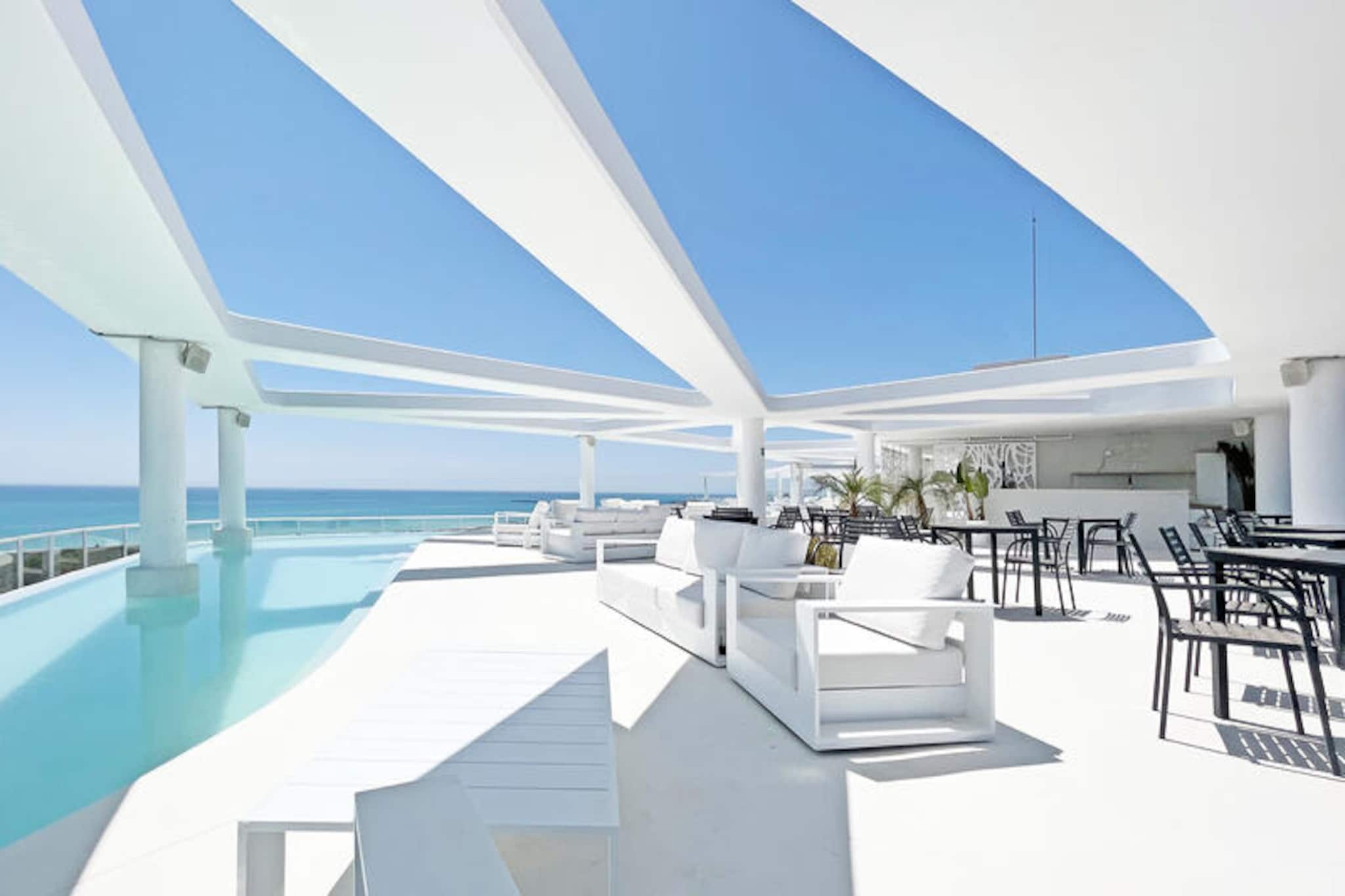 Apartment in Canet with Pool and Spa