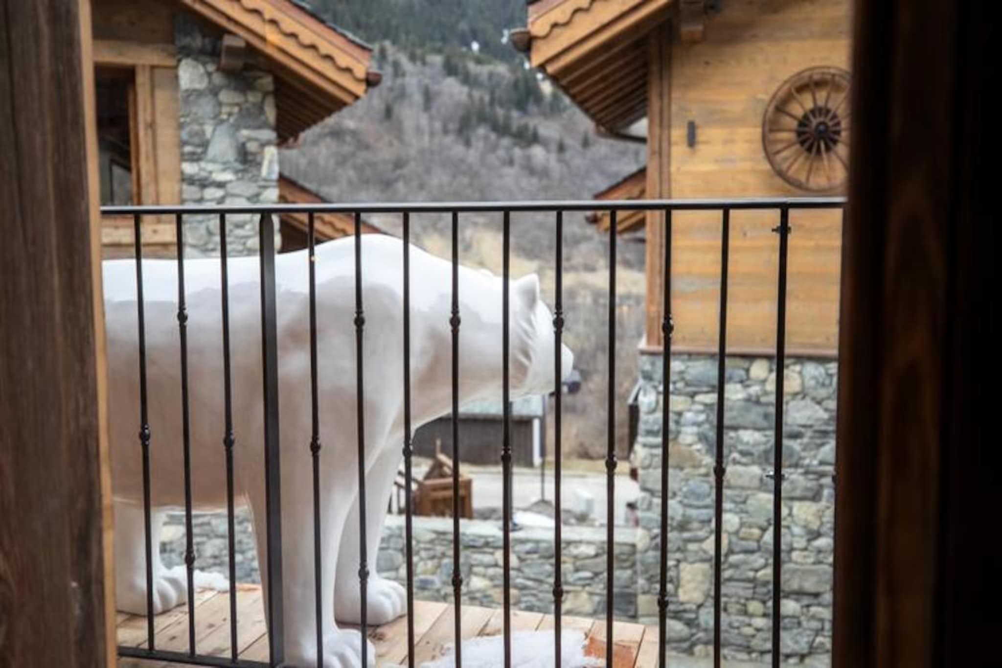 Chalet Yolo-piscine Intérieure Spa Et Services-Niet-getagd