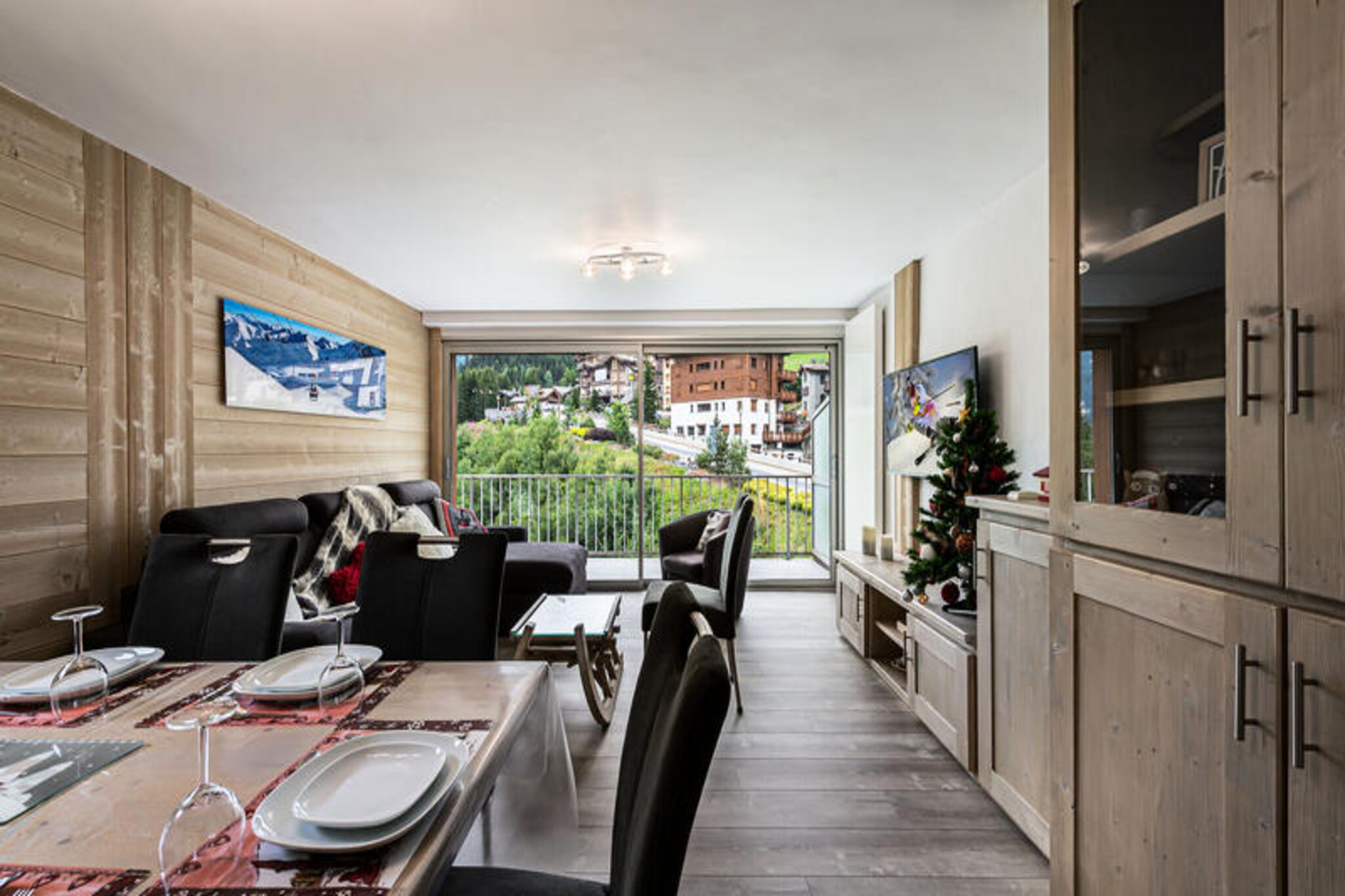 Apartment in Moriond with Mountain Views