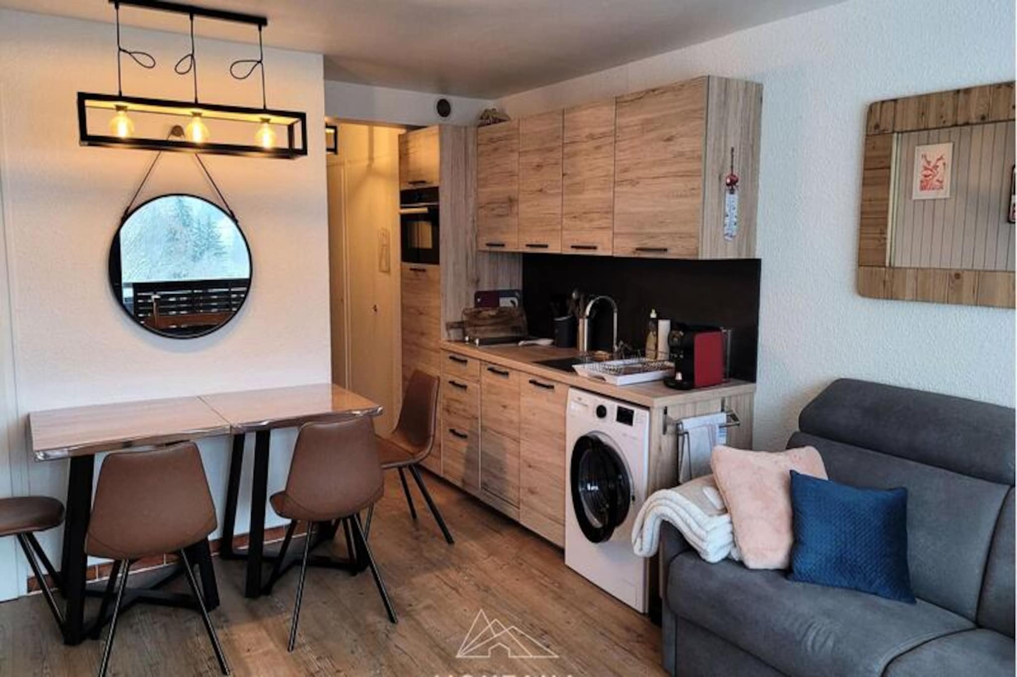 Apartment in Crêt des Roches near Ski Lift