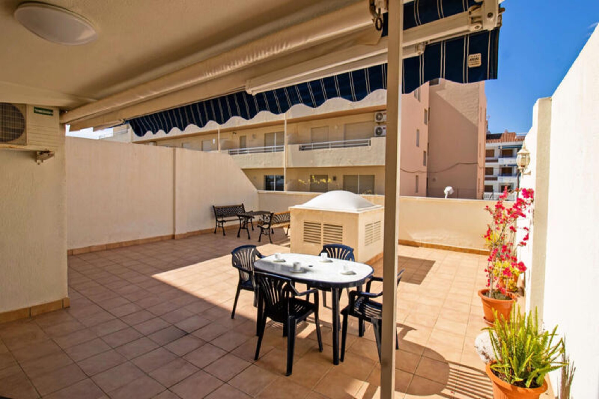 Apartment in Cargador with Beachfront Pool