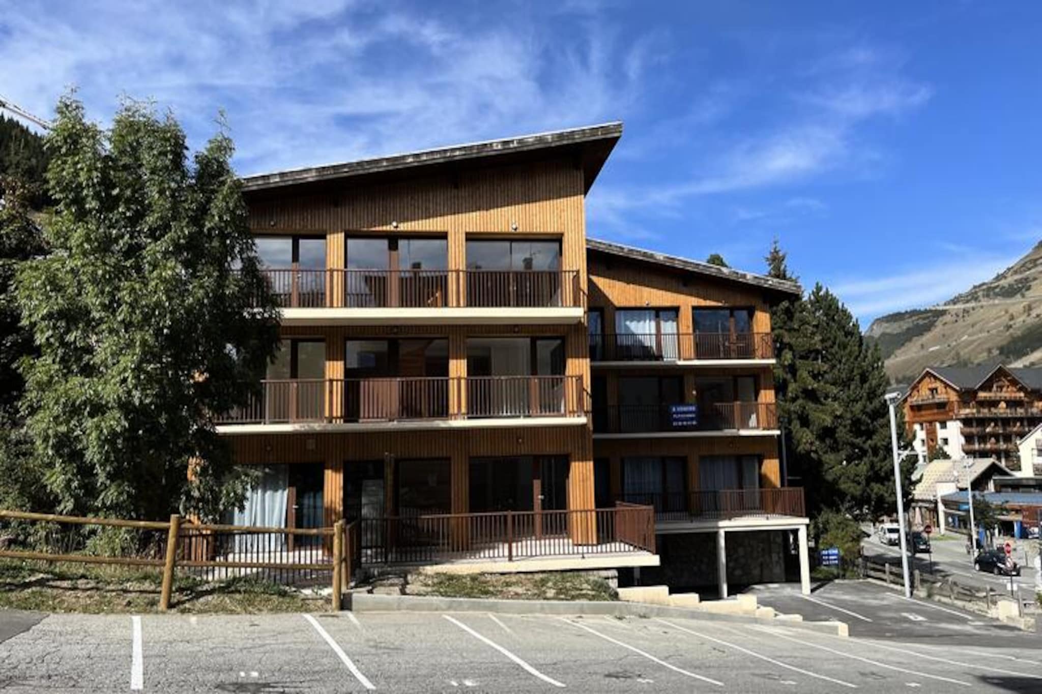Apartment near slopes in charming resort