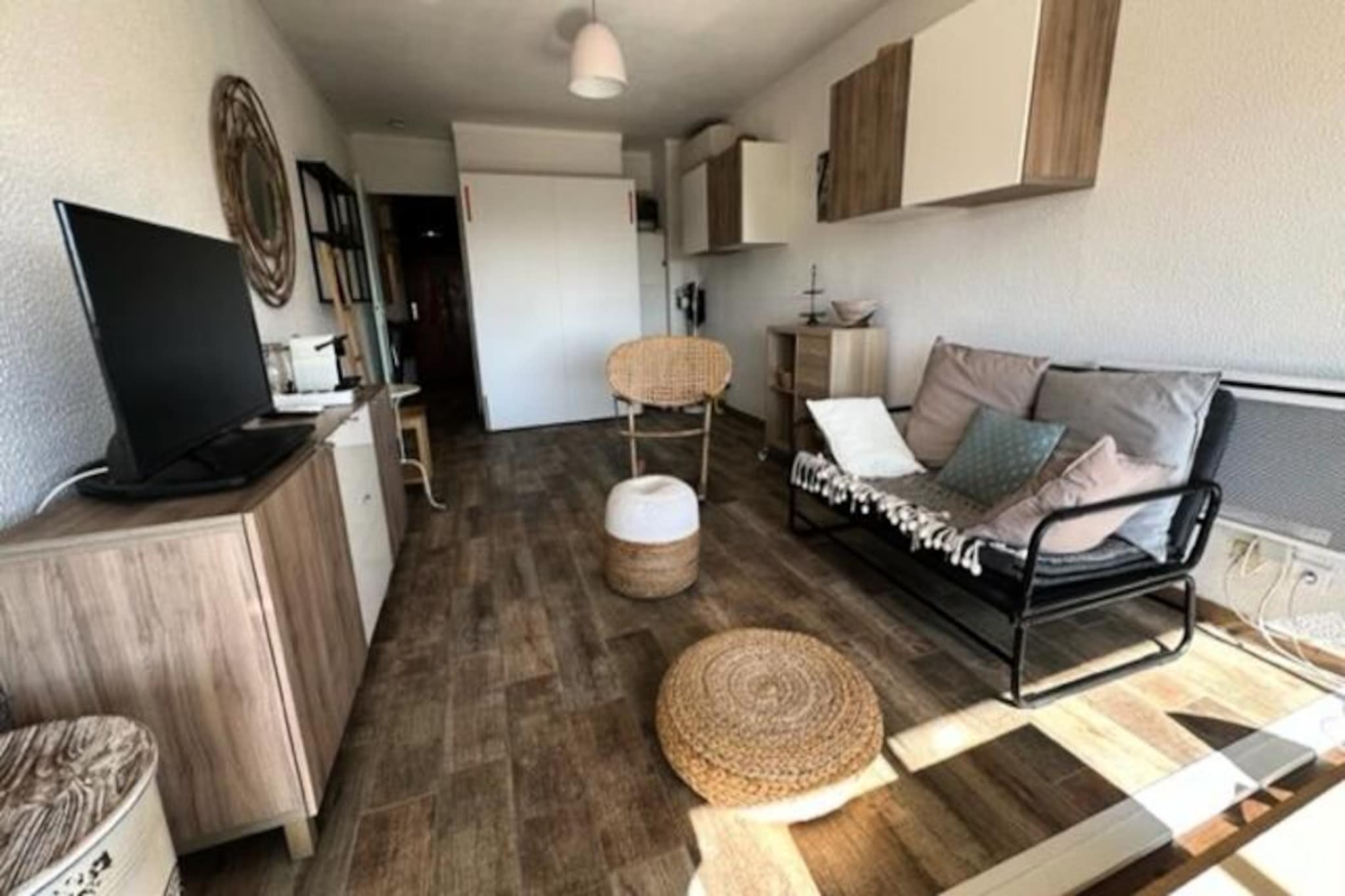 Apartment in Sablettes by the Beach
