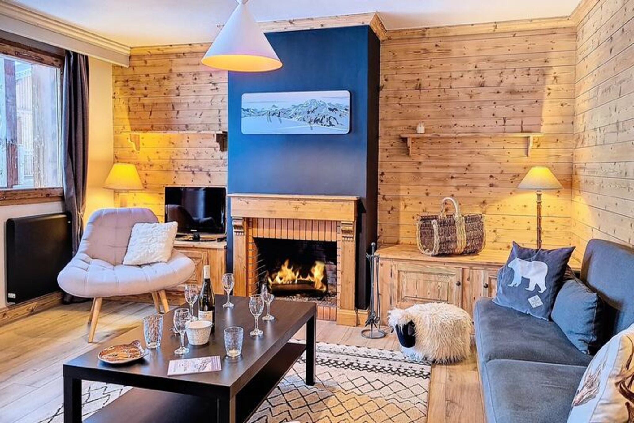 Apartment on the Slopes with Ski Access