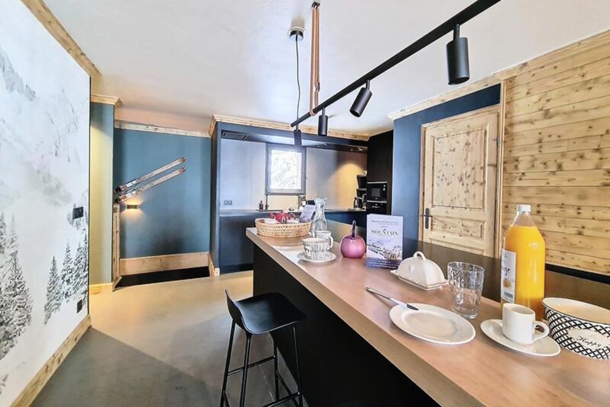 Apartment on the Slopes with Ski Access