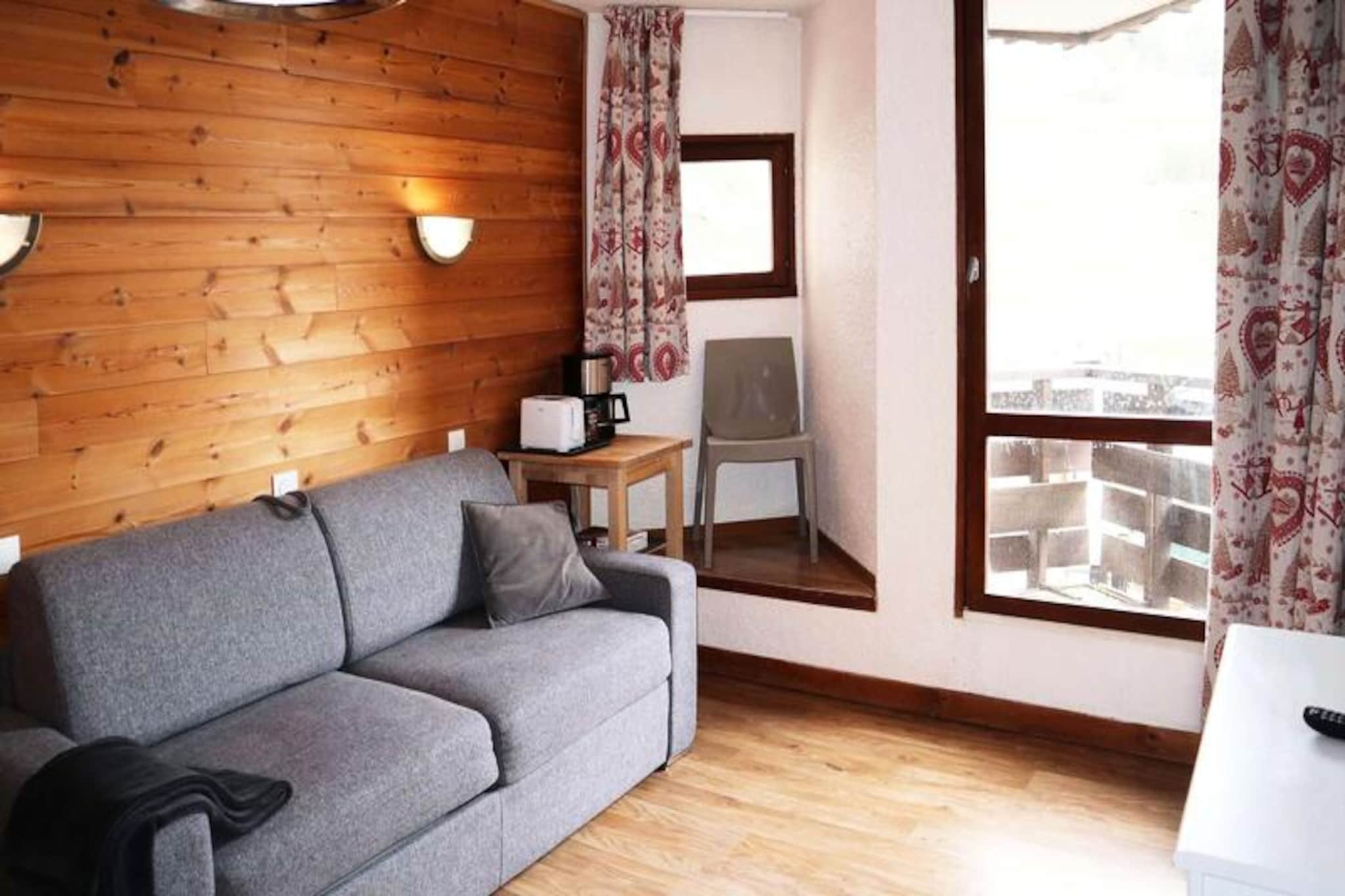 Apartment in Orres 1650 with Ski Access