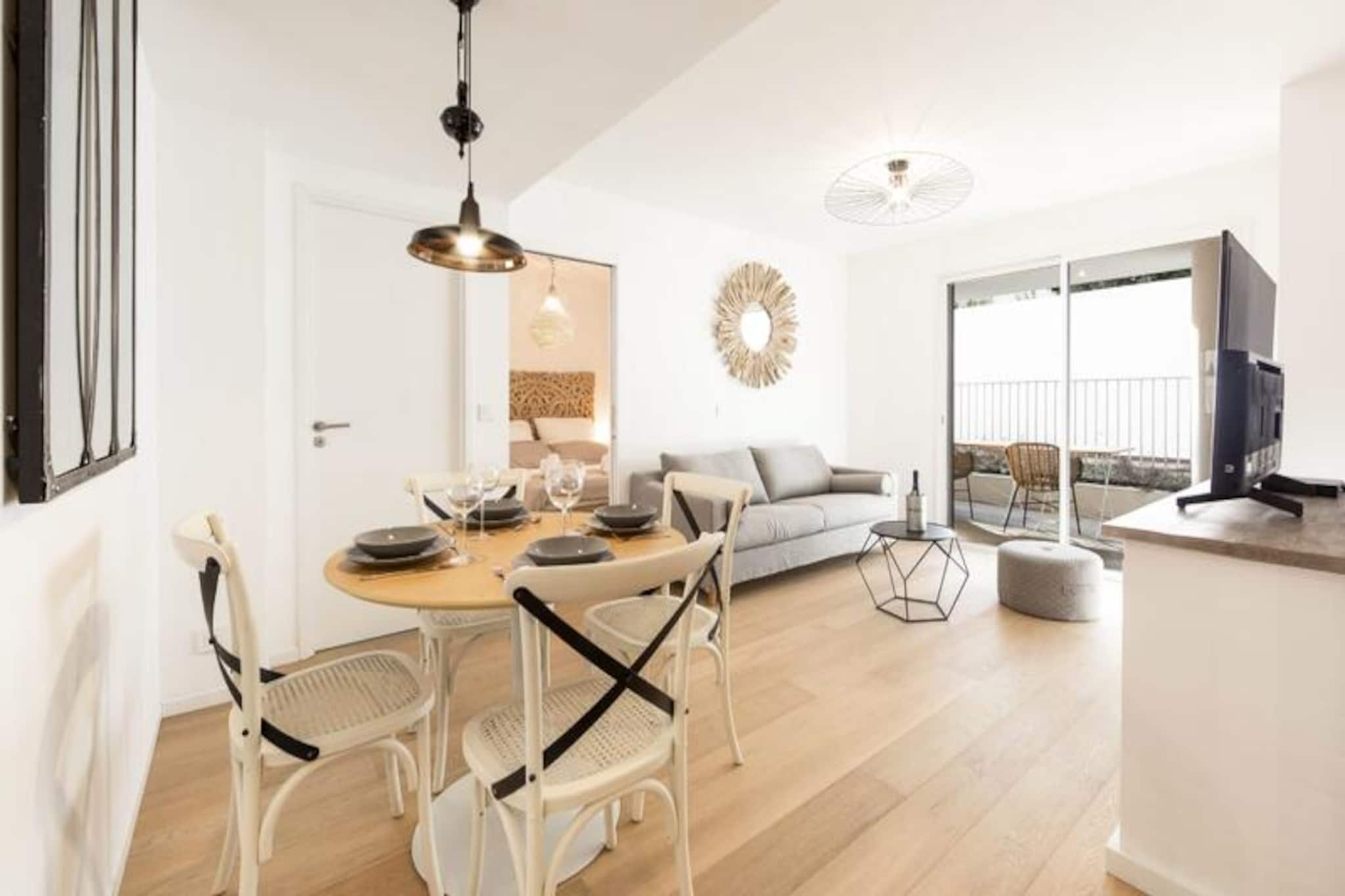 Apartment in Antibes with Pool & Terrace