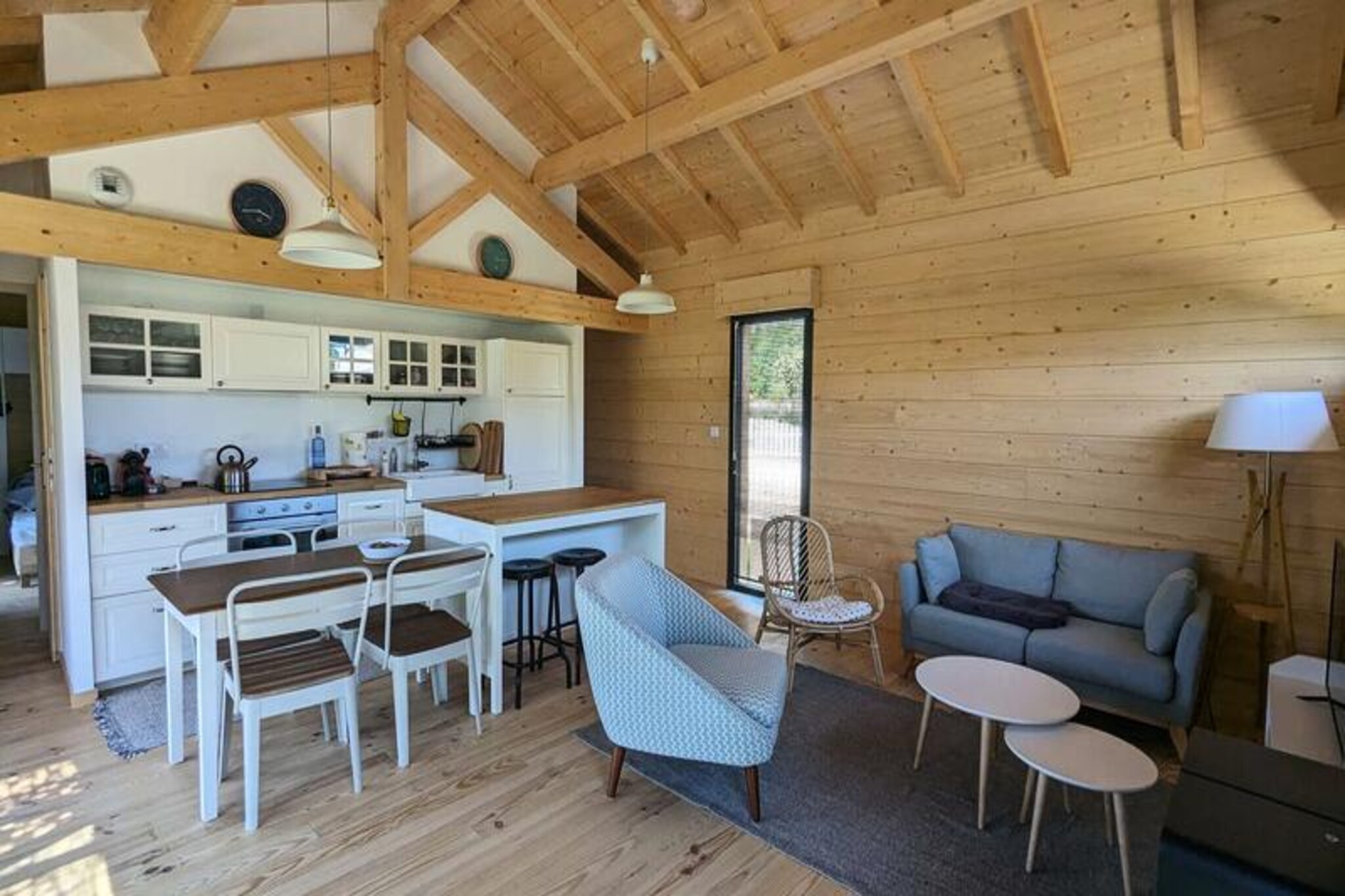 Imagine waking up to the gentle sound of waves and the fresh scent of the ocean breeze, where your day begins just steps away from the golden sands of Chambrette beach. This charming 50m² wooden chalet offers a serene retreat for up to four guests, blending rustic charm with modern comforts. Perfect for families or small groups, it invites you to unwind and reconnect with nature in a peaceful coastal setting. The chalet’s cozy interior features a fully equipped kitchen that opens onto a welcoming living area, a double bedroom with ample storage, and a second bedroom with two single bunk beds. A shower room and separate toilet ensure convenience, while the outdoor terrace, complete with garden furniture, a dining table, chairs, and a barbecue, provides the ideal space for al fresco meals or relaxing under the sun.
Just 50 meters from Chambrette beach, accessible via a private path within the complex, you’ll find endless opportunities for relaxation and fun. The nearby beach is a hub of activity, boasting a sailing club, a kids' club, and two inviting restaurants, all within a short five-minute walk. Whether you’re looking to explore the coastline, enjoy water sports, or simply soak up the sun, this location has something for everyone.
With its unbeatable proximity to the beach and thoughtful amenities, this chalet is the perfect choice for those seeking a tranquil yet engaging seaside escape. Let the rhythm of the waves and the charm of this coastal haven create unforgettable memories for you and your loved ones.